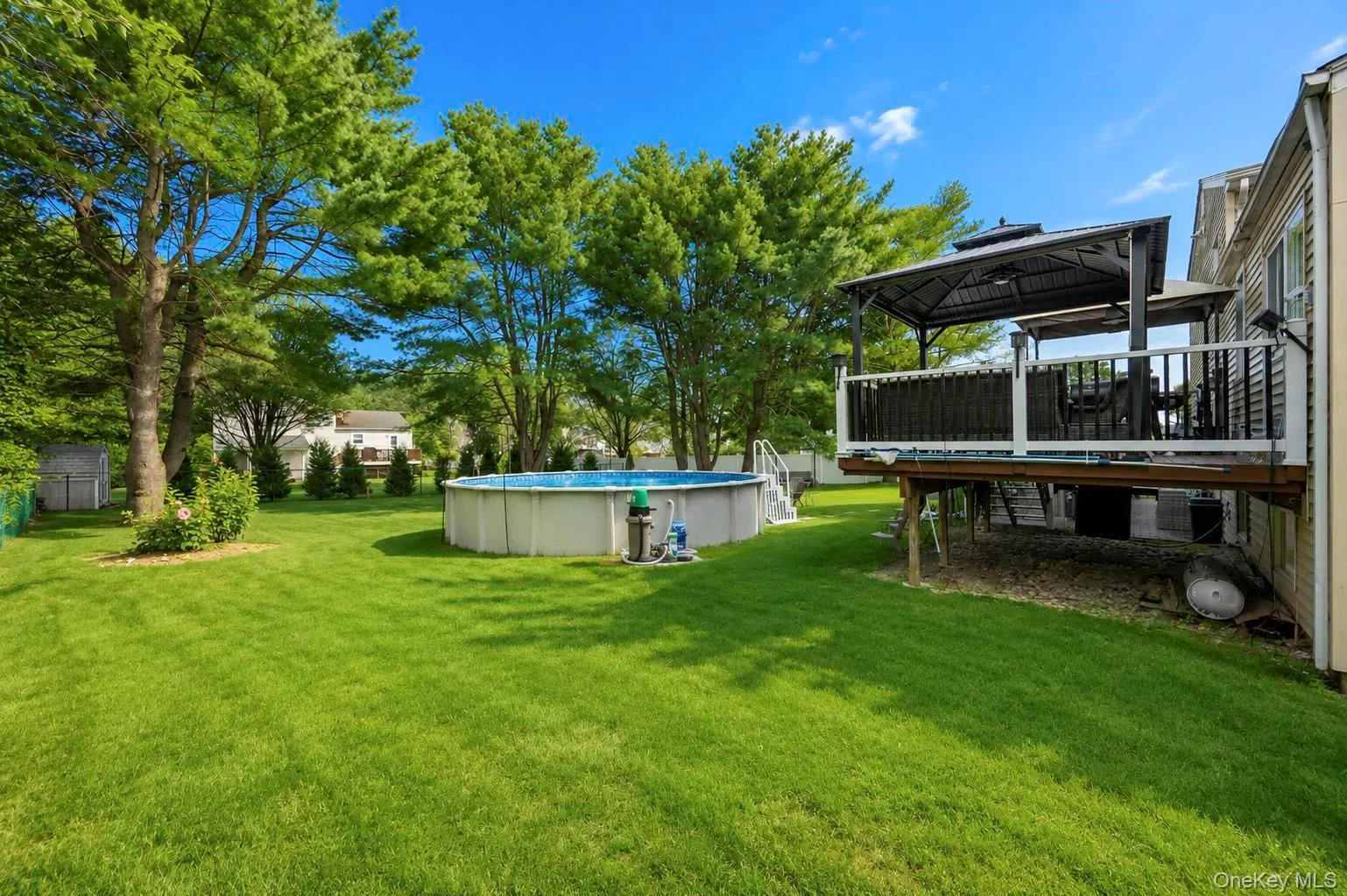 3 Humming Lane, Brookhaven, NY, 4 Bedrooms Bedrooms, 8 Rooms Rooms,3 BathroomsBathrooms,Residential,For Rent,Humming,0,1039557 3 Humming Lane, Brookhaven, NY, 4 Bedrooms Bedrooms, 8 Rooms Rooms,3 BathroomsBathrooms,Residential,For Rent,Humming,0,1039557