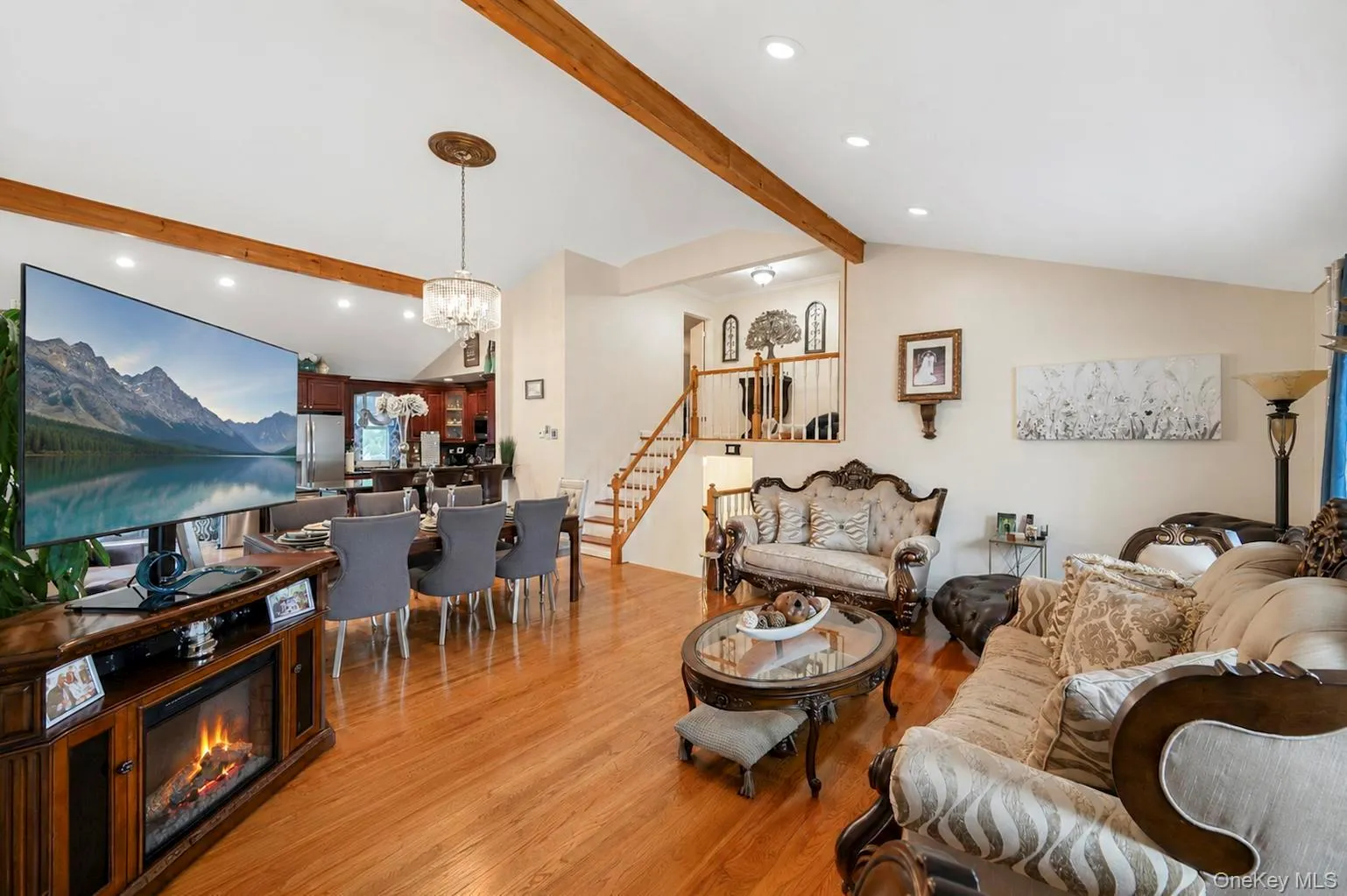 3 Humming Lane, Brookhaven, NY, 4 Bedrooms Bedrooms, 8 Rooms Rooms,3 BathroomsBathrooms,Residential,For Rent,Humming,0,1039557 3 Humming Lane, Brookhaven, NY, 4 Bedrooms Bedrooms, 8 Rooms Rooms,3 BathroomsBathrooms,Residential,For Rent,Humming,0,1039557