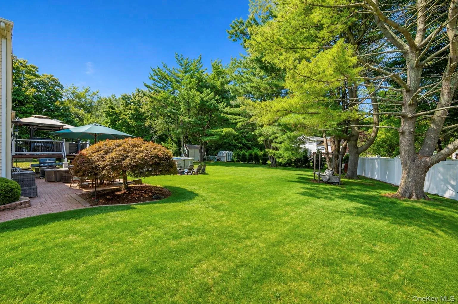 3 Humming Lane, Brookhaven, NY, 4 Bedrooms Bedrooms, 8 Rooms Rooms,3 BathroomsBathrooms,Residential,For Rent,Humming,0,1039557 3 Humming Lane, Brookhaven, NY, 4 Bedrooms Bedrooms, 8 Rooms Rooms,3 BathroomsBathrooms,Residential,For Rent,Humming,0,1039557