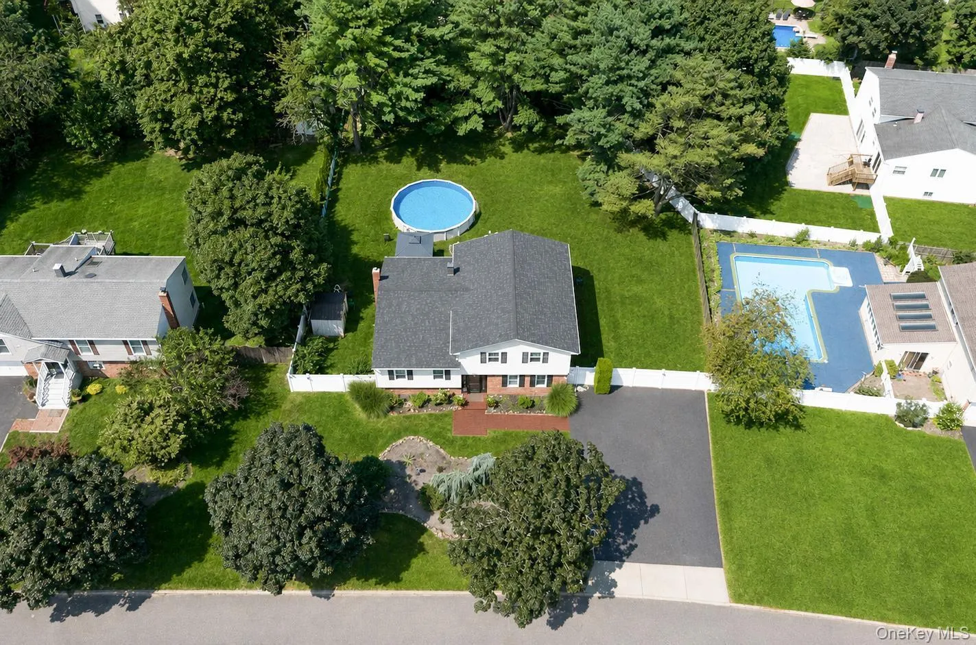 3 Humming Lane, Brookhaven, NY, 4 Bedrooms Bedrooms, 8 Rooms Rooms,3 BathroomsBathrooms,Residential,For Rent,Humming,0,1039557 3 Humming Lane, Brookhaven, NY, 4 Bedrooms Bedrooms, 8 Rooms Rooms,3 BathroomsBathrooms,Residential,For Rent,Humming,0,1039557