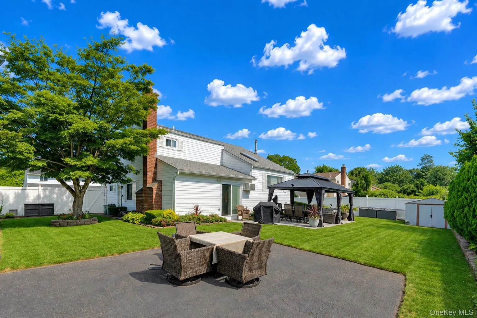164 Bark Avenue, Islip, NY, 3 Bedrooms Bedrooms, 9 Rooms Rooms,1 BathroomBathrooms,Residential,For Rent,Bark,0,1039558 164 Bark Avenue, Islip, NY, 3 Bedrooms Bedrooms, 9 Rooms Rooms,1 BathroomBathrooms,Residential,For Rent,Bark,0,1039558