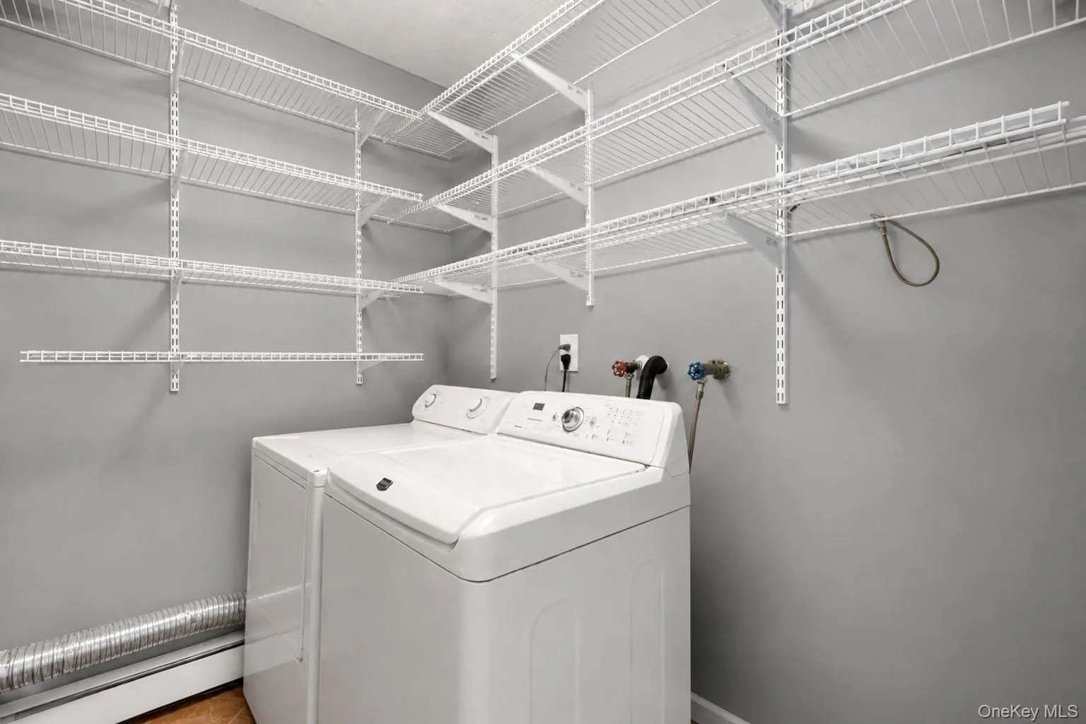 164 Bark Avenue, Islip, NY, 3 Bedrooms Bedrooms, 9 Rooms Rooms,1 BathroomBathrooms,Residential,For Rent,Bark,0,1039558 164 Bark Avenue, Islip, NY, 3 Bedrooms Bedrooms, 9 Rooms Rooms,1 BathroomBathrooms,Residential,For Rent,Bark,0,1039558