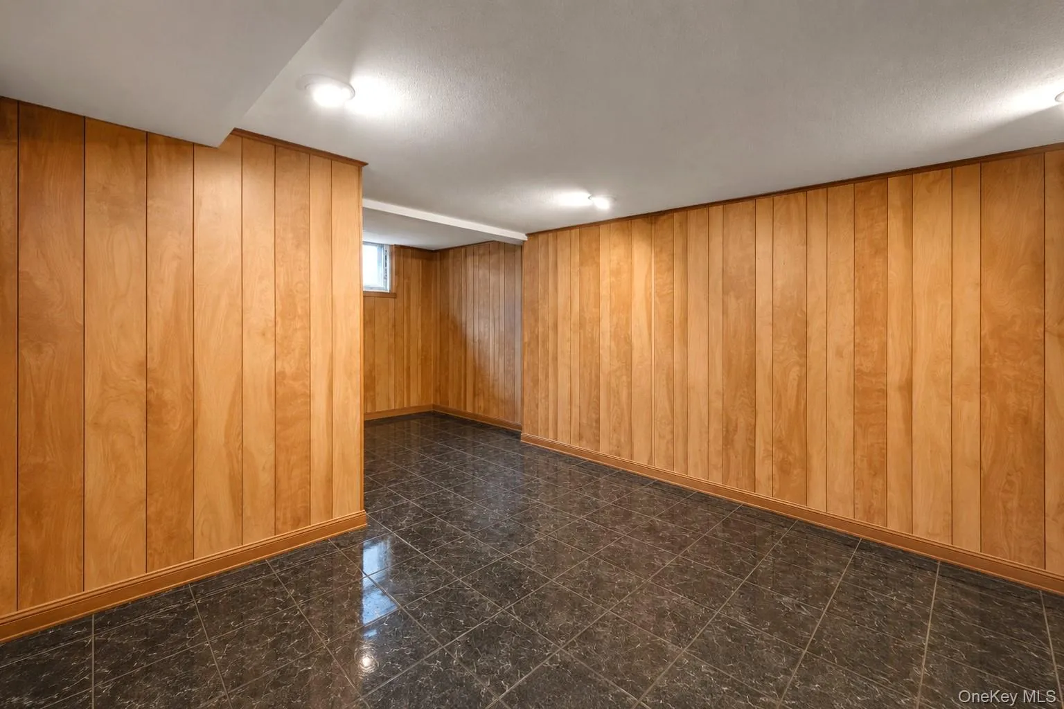 164 Bark Avenue, Islip, NY, 3 Bedrooms Bedrooms, 9 Rooms Rooms,1 BathroomBathrooms,Residential,For Rent,Bark,0,1039558 164 Bark Avenue, Islip, NY, 3 Bedrooms Bedrooms, 9 Rooms Rooms,1 BathroomBathrooms,Residential,For Rent,Bark,0,1039558