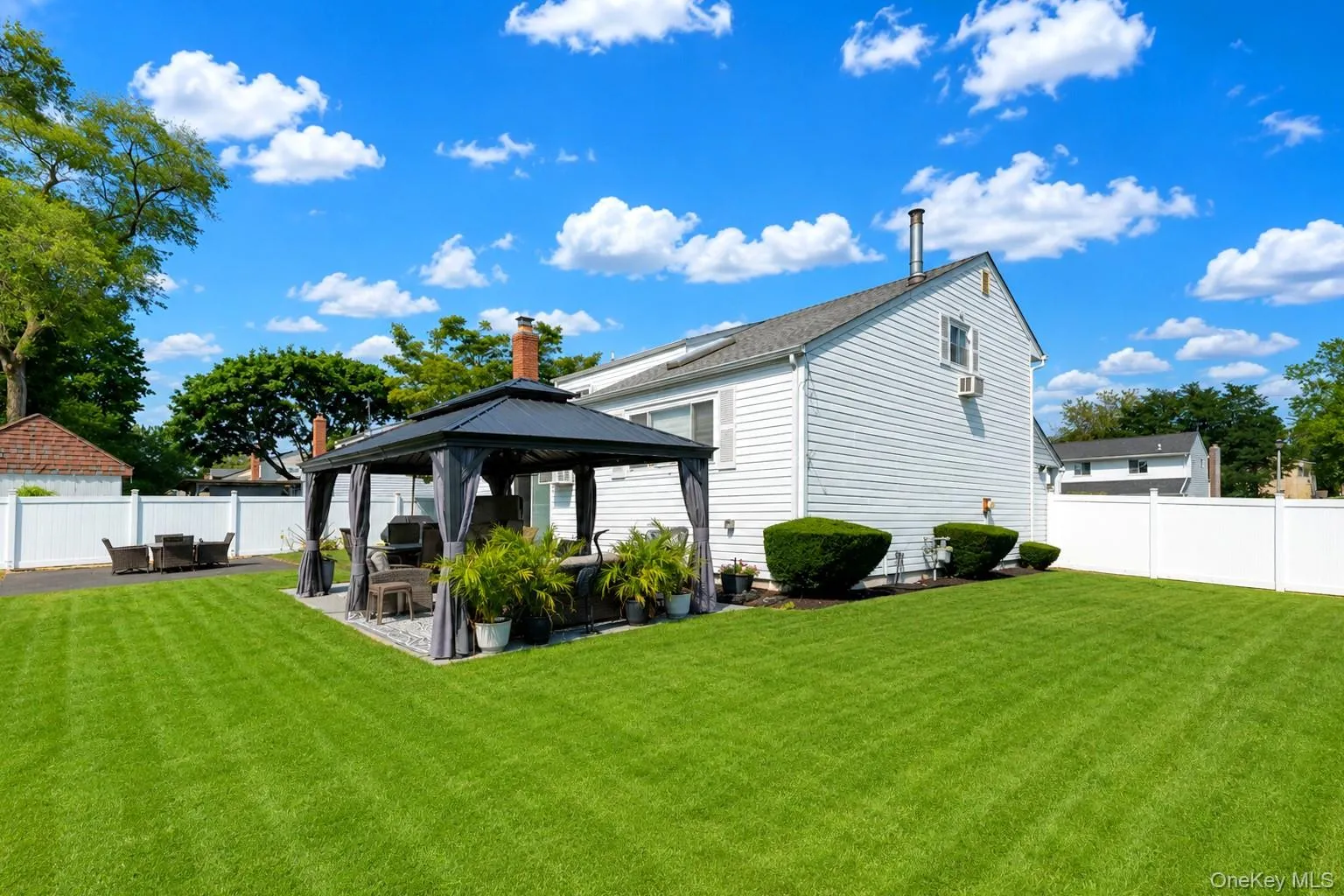 164 Bark Avenue, Islip, NY, 3 Bedrooms Bedrooms, 9 Rooms Rooms,1 BathroomBathrooms,Residential,For Rent,Bark,0,1039558 164 Bark Avenue, Islip, NY, 3 Bedrooms Bedrooms, 9 Rooms Rooms,1 BathroomBathrooms,Residential,For Rent,Bark,0,1039558