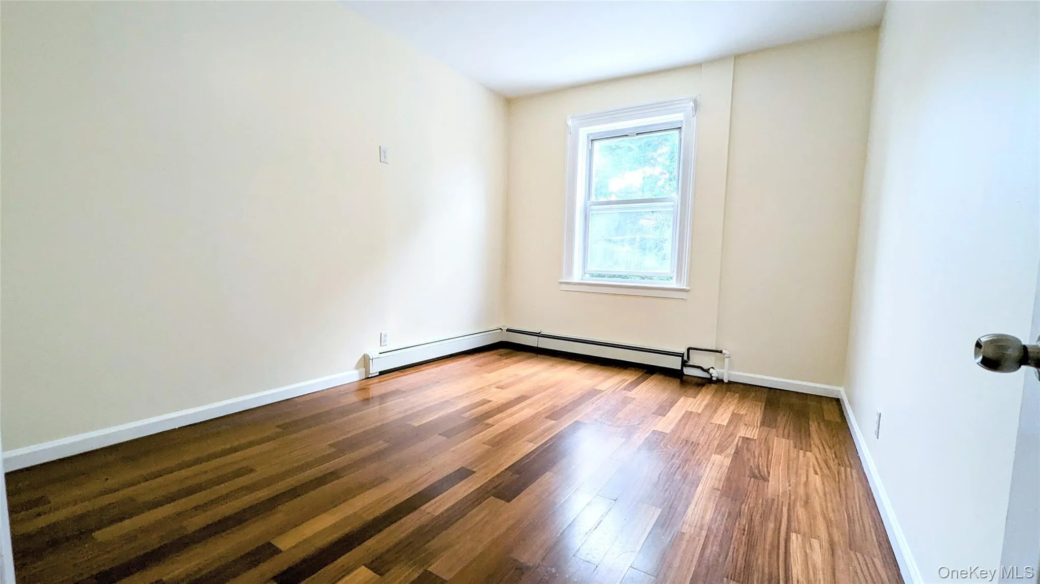 1215 31st Drive, New York, NY, 2 Bedrooms Bedrooms, 4 Rooms Rooms,1 BathroomBathrooms,Residential Lease,For Rent,31st,0,1039559 1215 31st Drive, New York, NY, 2 Bedrooms Bedrooms, 4 Rooms Rooms,1 BathroomBathrooms,Residential Lease,For Rent,31st,0,1039559