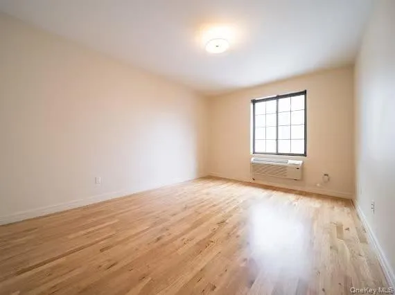 146-14 35th Avenue, New York, NY, 2 Bedrooms Bedrooms, 5 Rooms Rooms,2 BathroomsBathrooms,Residential,For Rent,35th,0,1039564 146-14 35th Avenue, New York, NY, 2 Bedrooms Bedrooms, 5 Rooms Rooms,2 BathroomsBathrooms,Residential,For Rent,35th,0,1039564