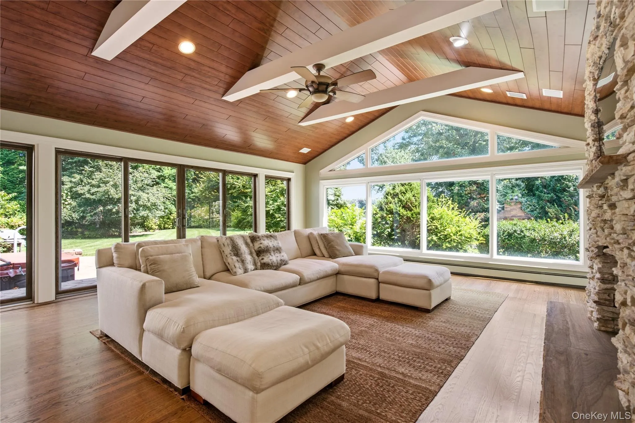 6 Lighthouse Point, Huntington, NY, 5 Bedrooms Bedrooms, 9 Rooms Rooms,3 BathroomsBathrooms,Residential,For Rent,Lighthouse,0,1039565 6 Lighthouse Point, Huntington, NY, 5 Bedrooms Bedrooms, 9 Rooms Rooms,3 BathroomsBathrooms,Residential,For Rent,Lighthouse,0,1039565