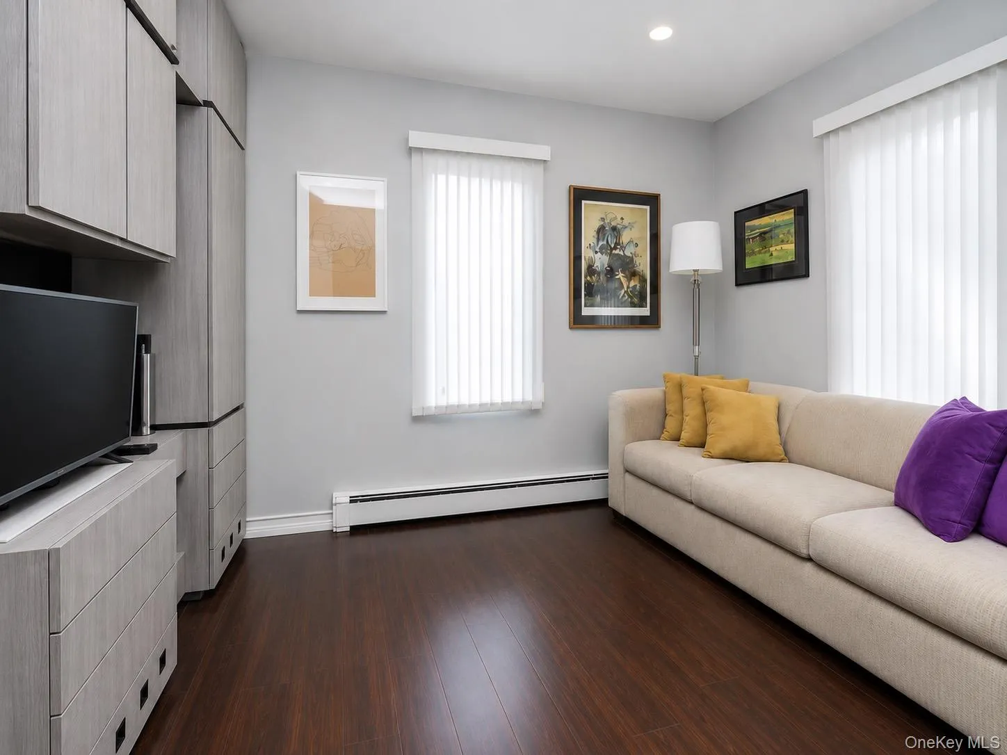 3 Woodland Avenue, Oyster Bay, NY, 3 Bedrooms Bedrooms, 6 Rooms Rooms,2 BathroomsBathrooms,Residential,For Rent,Woodland,0,1039571 3 Woodland Avenue, Oyster Bay, NY, 3 Bedrooms Bedrooms, 6 Rooms Rooms,2 BathroomsBathrooms,Residential,For Rent,Woodland,0,1039571