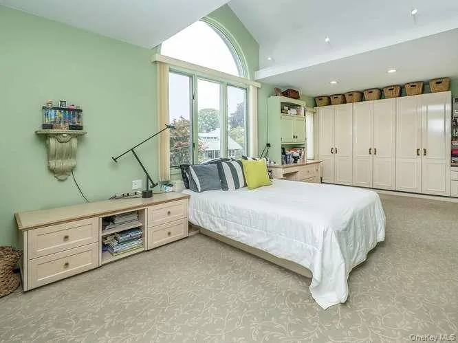 3 Woodland Avenue, Oyster Bay, NY, 3 Bedrooms Bedrooms, 6 Rooms Rooms,2 BathroomsBathrooms,Residential,For Rent,Woodland,0,1039571 3 Woodland Avenue, Oyster Bay, NY, 3 Bedrooms Bedrooms, 6 Rooms Rooms,2 BathroomsBathrooms,Residential,For Rent,Woodland,0,1039571
