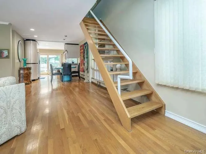 3 Woodland Avenue, Oyster Bay, NY, 3 Bedrooms Bedrooms, 6 Rooms Rooms,2 BathroomsBathrooms,Residential,For Rent,Woodland,0,1039571 3 Woodland Avenue, Oyster Bay, NY, 3 Bedrooms Bedrooms, 6 Rooms Rooms,2 BathroomsBathrooms,Residential,For Rent,Woodland,0,1039571