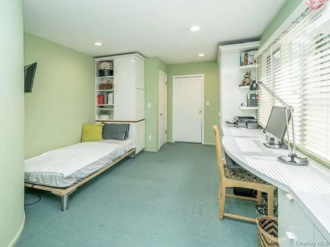 3 Woodland Avenue, Oyster Bay, NY, 3 Bedrooms Bedrooms, 6 Rooms Rooms,2 BathroomsBathrooms,Residential,For Rent,Woodland,0,1039571 3 Woodland Avenue, Oyster Bay, NY, 3 Bedrooms Bedrooms, 6 Rooms Rooms,2 BathroomsBathrooms,Residential,For Rent,Woodland,0,1039571