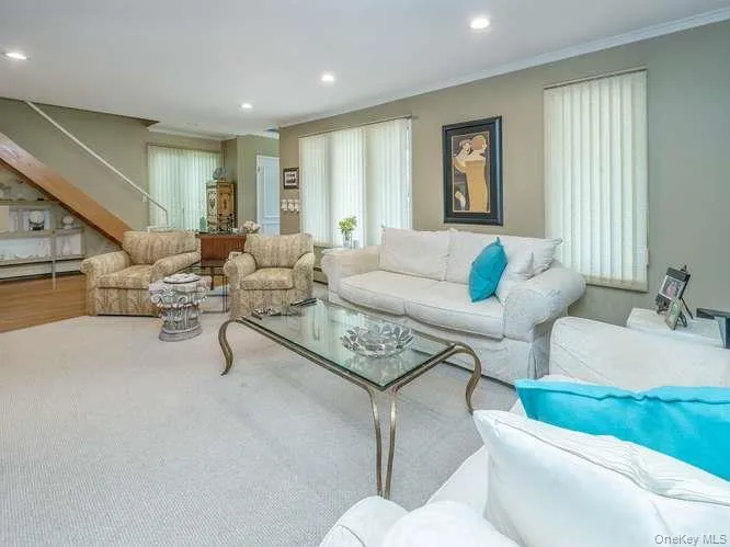 3 Woodland Avenue, Oyster Bay, NY, 3 Bedrooms Bedrooms, 6 Rooms Rooms,2 BathroomsBathrooms,Residential,For Rent,Woodland,0,1039571 3 Woodland Avenue, Oyster Bay, NY, 3 Bedrooms Bedrooms, 6 Rooms Rooms,2 BathroomsBathrooms,Residential,For Rent,Woodland,0,1039571