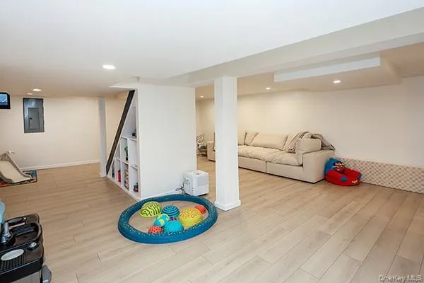 269 Suffolk Avenue, Oyster Bay, NY, 4 Bedrooms Bedrooms, 7 Rooms Rooms,1 BathroomBathrooms,Residential,For Rent,Suffolk,0,1039575 269 Suffolk Avenue, Oyster Bay, NY, 4 Bedrooms Bedrooms, 7 Rooms Rooms,1 BathroomBathrooms,Residential,For Rent,Suffolk,0,1039575