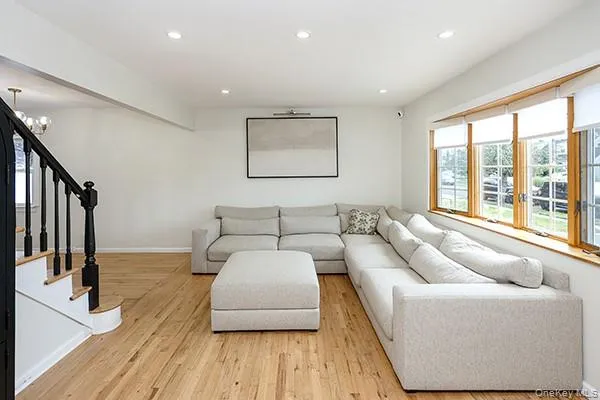 269 Suffolk Avenue, Oyster Bay, NY, 4 Bedrooms Bedrooms, 7 Rooms Rooms,1 BathroomBathrooms,Residential,For Rent,Suffolk,0,1039575 269 Suffolk Avenue, Oyster Bay, NY, 4 Bedrooms Bedrooms, 7 Rooms Rooms,1 BathroomBathrooms,Residential,For Rent,Suffolk,0,1039575
