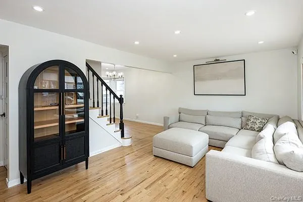 269 Suffolk Avenue, Oyster Bay, NY, 4 Bedrooms Bedrooms, 7 Rooms Rooms,1 BathroomBathrooms,Residential,For Rent,Suffolk,0,1039575 269 Suffolk Avenue, Oyster Bay, NY, 4 Bedrooms Bedrooms, 7 Rooms Rooms,1 BathroomBathrooms,Residential,For Rent,Suffolk,0,1039575