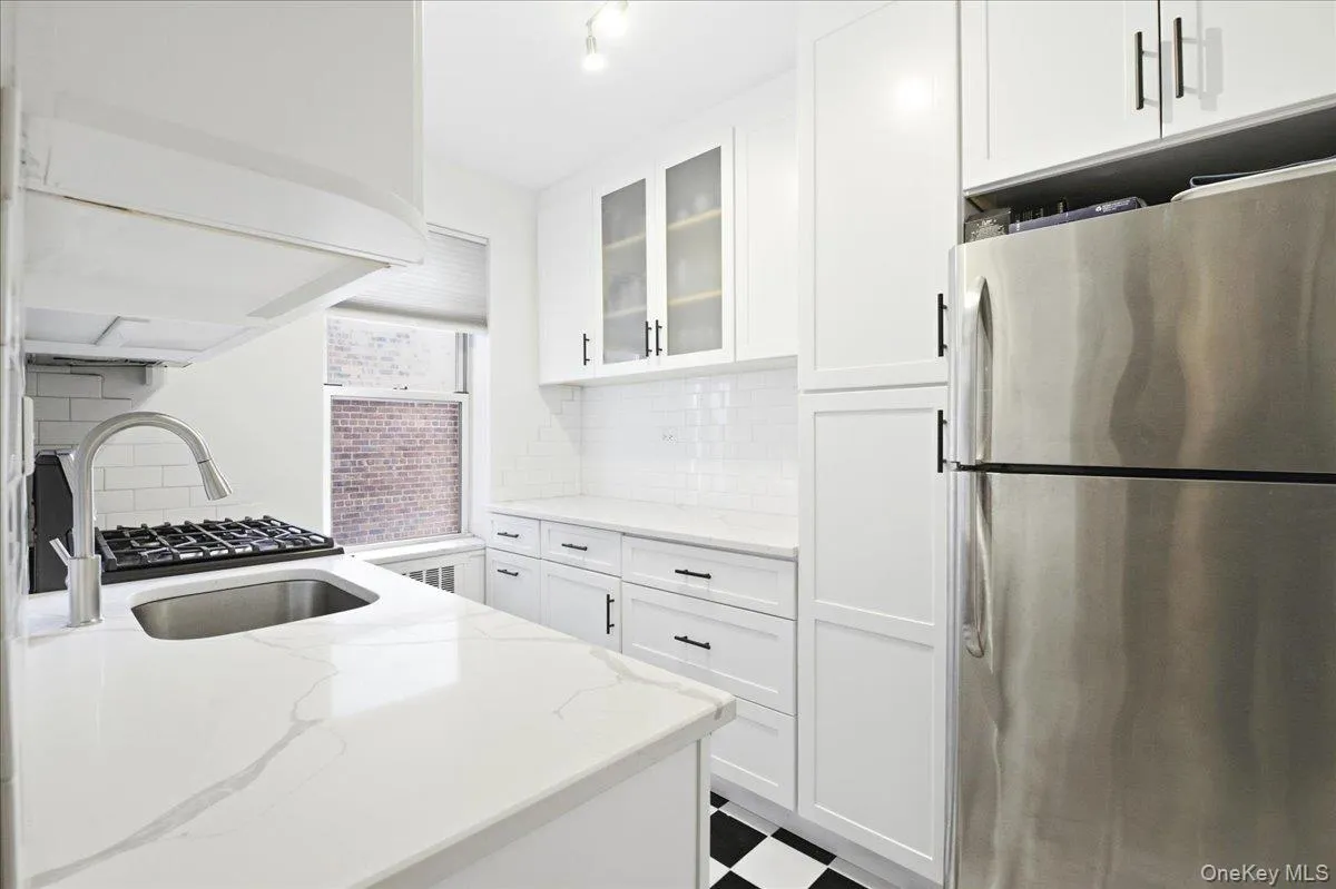 67-38 108th Street, New York, NY, 1 Bedroom Bedrooms, 4 Rooms Rooms,1 BathroomBathrooms,Residential,For Rent,108th,0,1039576 67-38 108th Street, New York, NY, 1 Bedroom Bedrooms, 4 Rooms Rooms,1 BathroomBathrooms,Residential,For Rent,108th,0,1039576