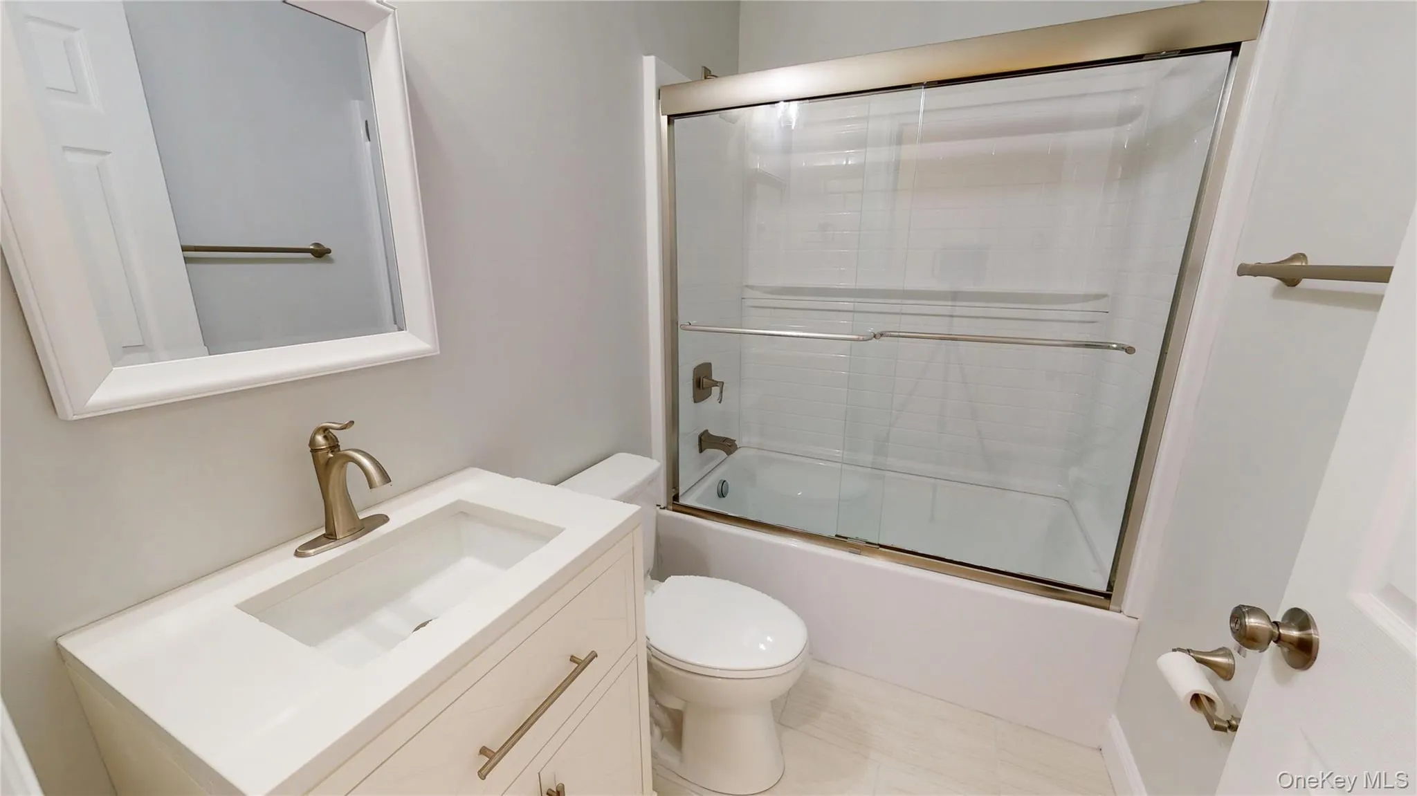 Full Bathroom #2 Full Bathroom #2