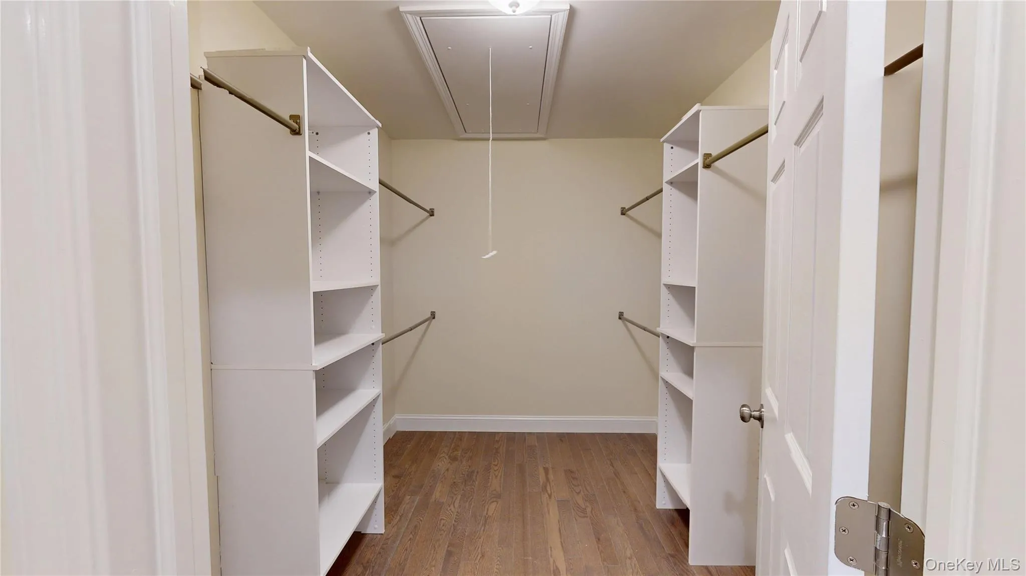 Primary Bedroom has 2 Walk-In Closets! Primary Bedroom has 2 Walk-In Closets!