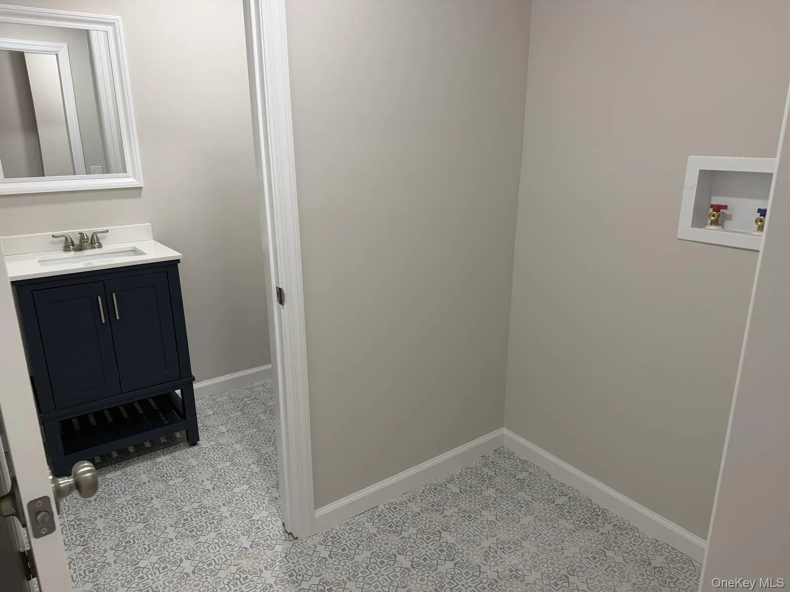 926 Hawkins Avenue, Brookhaven, NY, 5 Bedrooms Bedrooms, 8 Rooms Rooms,2 BathroomsBathrooms,Residential,For Rent,Hawkins,0,1039580 926 Hawkins Avenue, Brookhaven, NY, 5 Bedrooms Bedrooms, 8 Rooms Rooms,2 BathroomsBathrooms,Residential,For Rent,Hawkins,0,1039580