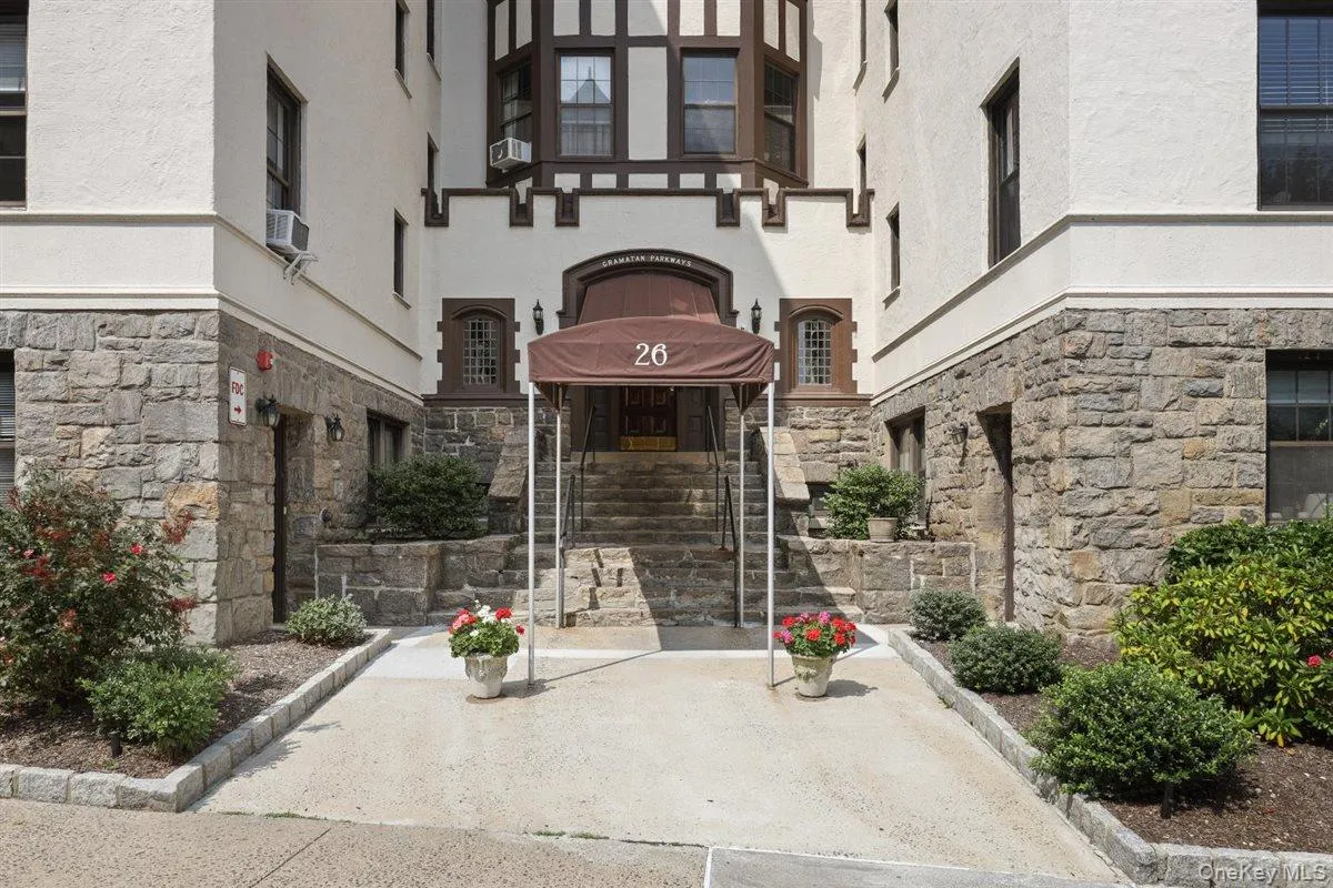 26 Pondfield Road, Yonkers, NY, 1 Bedroom Bedrooms, 4 Rooms Rooms,2 BathroomsBathrooms,Residential,For Rent,Pondfield,0,1039582 26 Pondfield Road, Yonkers, NY, 1 Bedroom Bedrooms, 4 Rooms Rooms,2 BathroomsBathrooms,Residential,For Rent,Pondfield,0,1039582