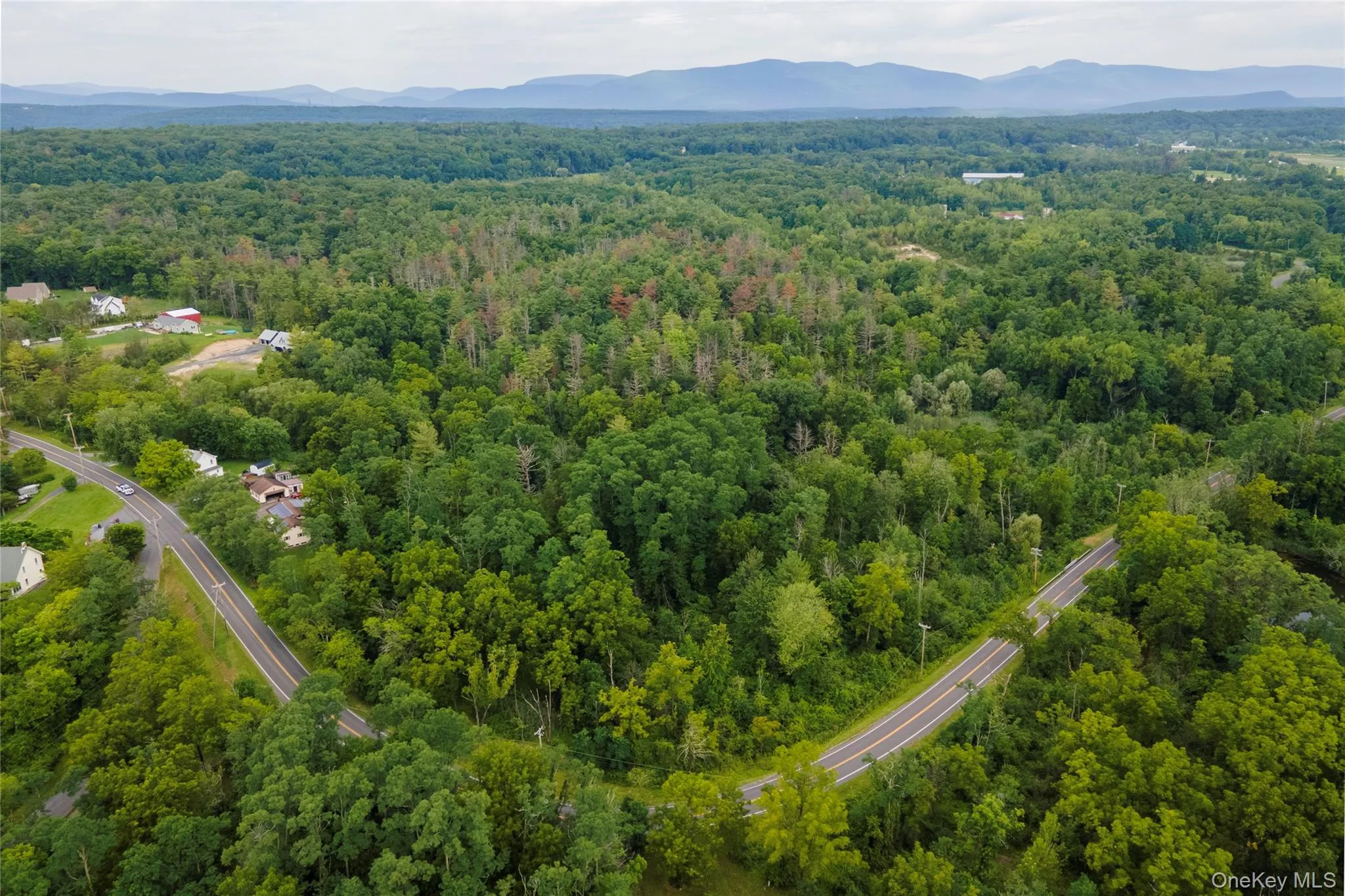 166 Ulster Landing Road, Ulster, NY, 5 Bedrooms Bedrooms, 8 Rooms Rooms,3 BathroomsBathrooms,Residential,For Rent,Ulster Landing,0,1039584 166 Ulster Landing Road, Ulster, NY, 5 Bedrooms Bedrooms, 8 Rooms Rooms,3 BathroomsBathrooms,Residential,For Rent,Ulster Landing,0,1039584