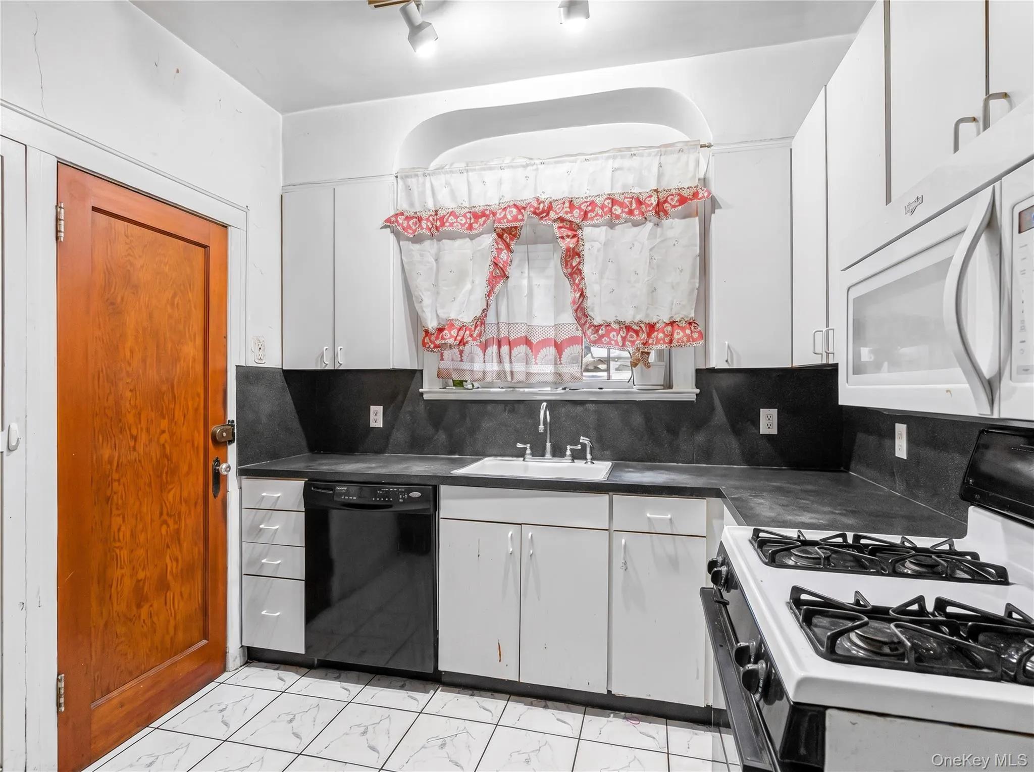 205-13 114th Drive, New York, NY, 6 Bedrooms Bedrooms, 12 Rooms Rooms,2 BathroomsBathrooms,Residential,For Rent,114th,0,1039589 205-13 114th Drive, New York, NY, 6 Bedrooms Bedrooms, 12 Rooms Rooms,2 BathroomsBathrooms,Residential,For Rent,114th,0,1039589