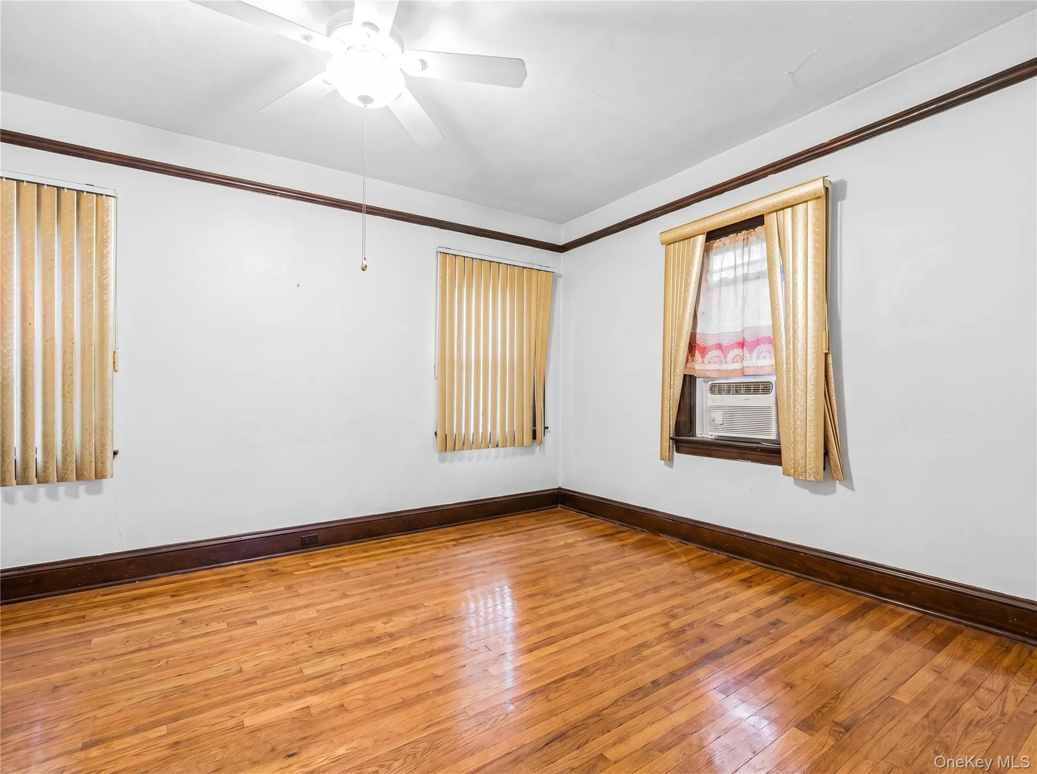 205-13 114th Drive, New York, NY, 6 Bedrooms Bedrooms, 12 Rooms Rooms,2 BathroomsBathrooms,Residential,For Rent,114th,0,1039589 205-13 114th Drive, New York, NY, 6 Bedrooms Bedrooms, 12 Rooms Rooms,2 BathroomsBathrooms,Residential,For Rent,114th,0,1039589