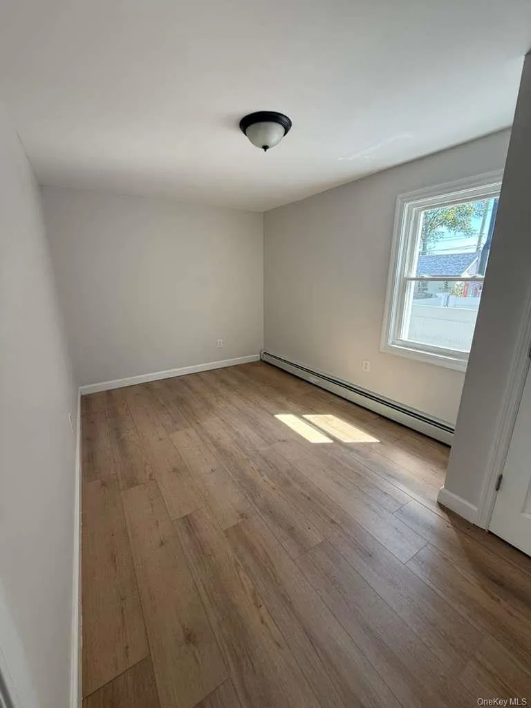 47 Newport Road, Hempstead, NY, 2 Bedrooms Bedrooms, 4 Rooms Rooms,1 BathroomBathrooms,Residential Lease,For Rent,Newport,0,1039594 47 Newport Road, Hempstead, NY, 2 Bedrooms Bedrooms, 4 Rooms Rooms,1 BathroomBathrooms,Residential Lease,For Rent,Newport,0,1039594