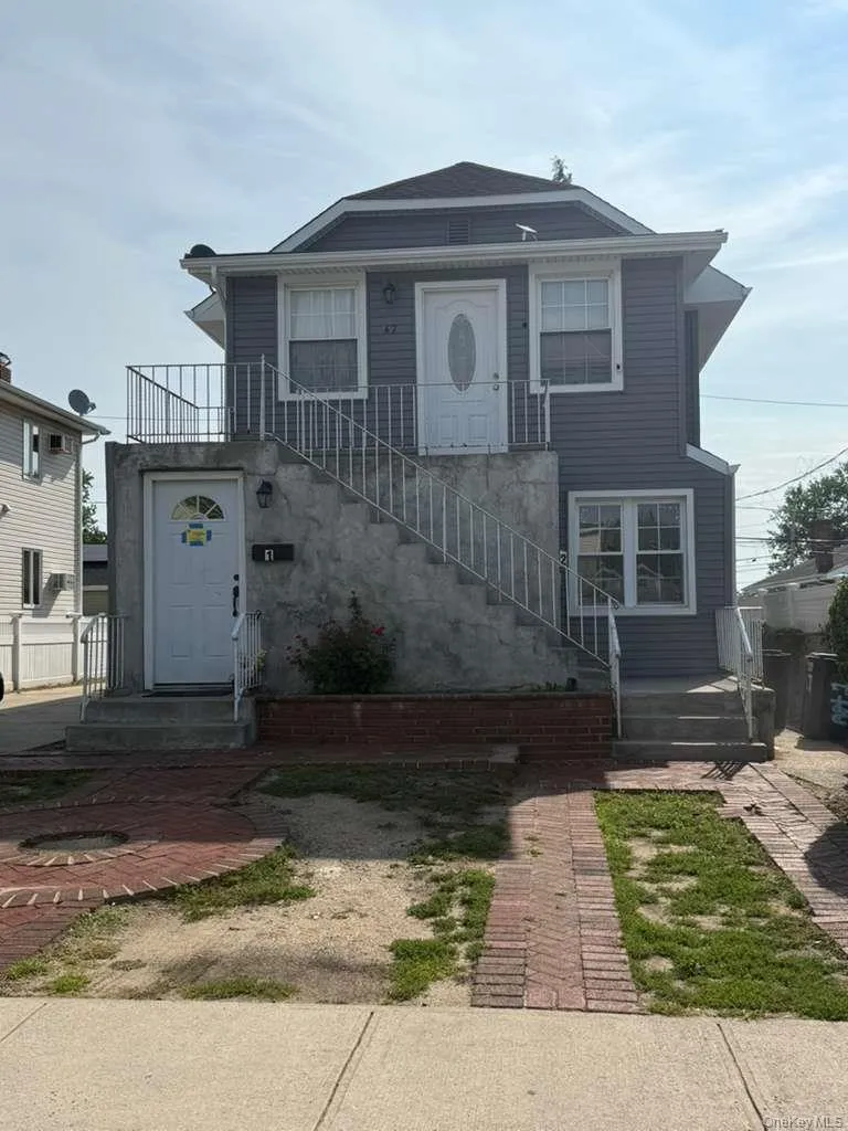 47 Newport Road, Hempstead, NY, 2 Bedrooms Bedrooms, 4 Rooms Rooms,1 BathroomBathrooms,Residential Lease,For Rent,Newport,0,1039594 47 Newport Road, Hempstead, NY, 2 Bedrooms Bedrooms, 4 Rooms Rooms,1 BathroomBathrooms,Residential Lease,For Rent,Newport,0,1039594