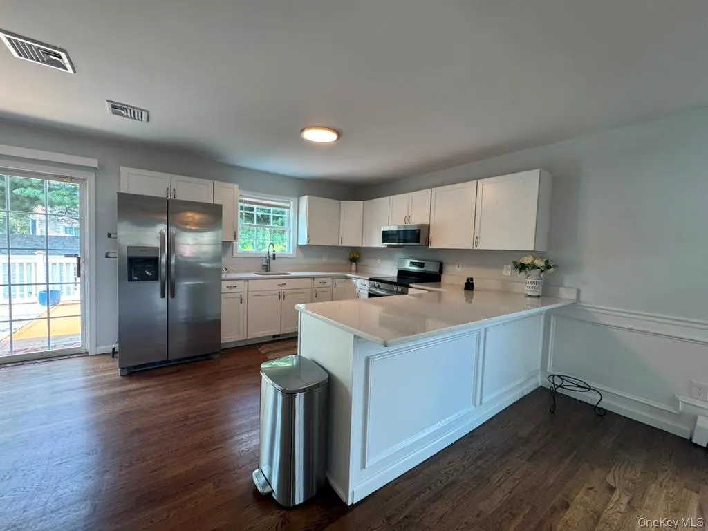39 Seymour Drive, Brookhaven, NY, 3 Bedrooms Bedrooms, 8 Rooms Rooms,2 BathroomsBathrooms,Residential,For Rent,Seymour,0,1039597 39 Seymour Drive, Brookhaven, NY, 3 Bedrooms Bedrooms, 8 Rooms Rooms,2 BathroomsBathrooms,Residential,For Rent,Seymour,0,1039597