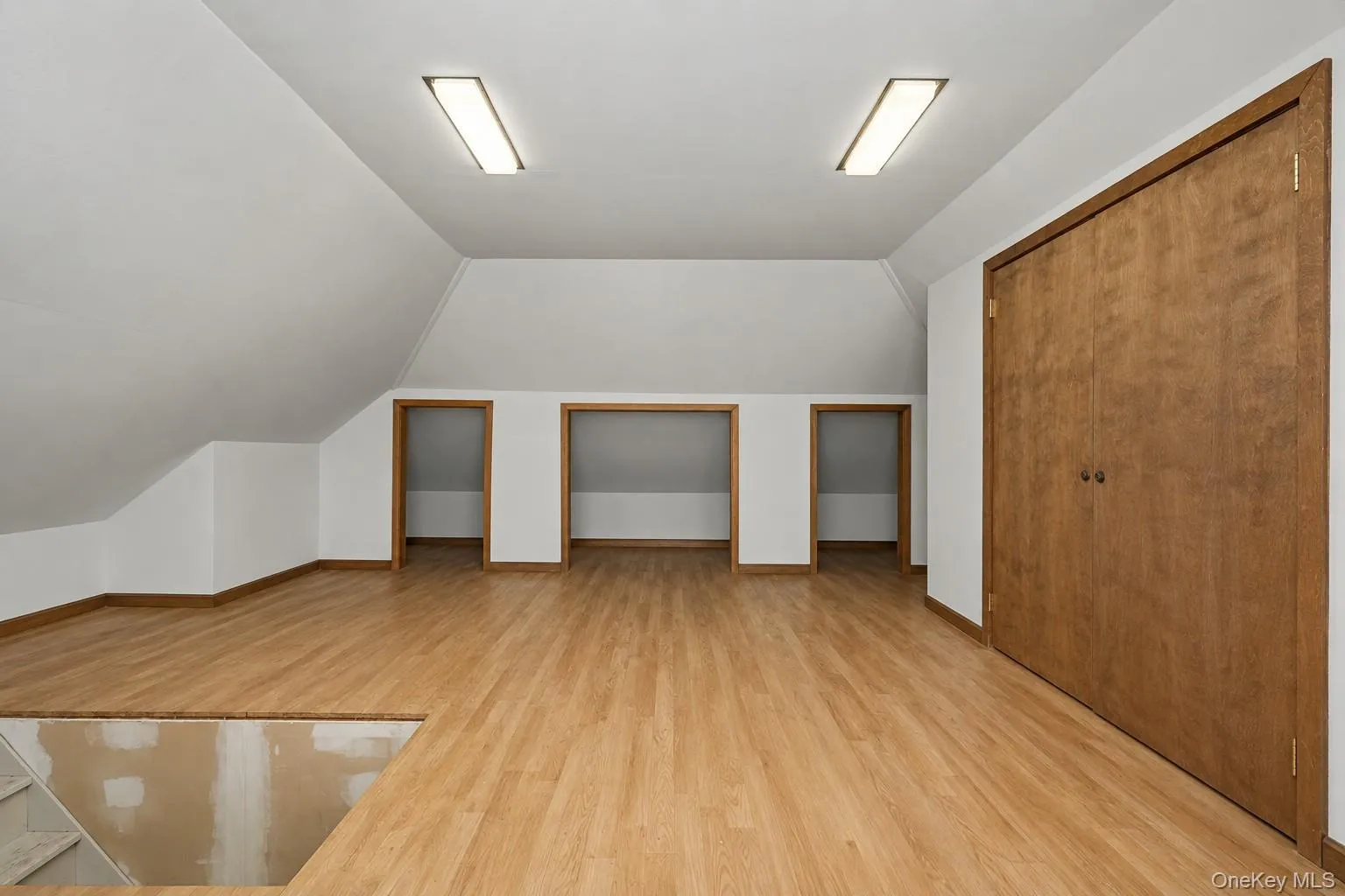 127 Highland Avenue, Cortlandt, NY, 5 Bedrooms Bedrooms, 10 Rooms Rooms,2 BathroomsBathrooms,Residential,For Rent,Highland,0,1039604 127 Highland Avenue, Cortlandt, NY, 5 Bedrooms Bedrooms, 10 Rooms Rooms,2 BathroomsBathrooms,Residential,For Rent,Highland,0,1039604