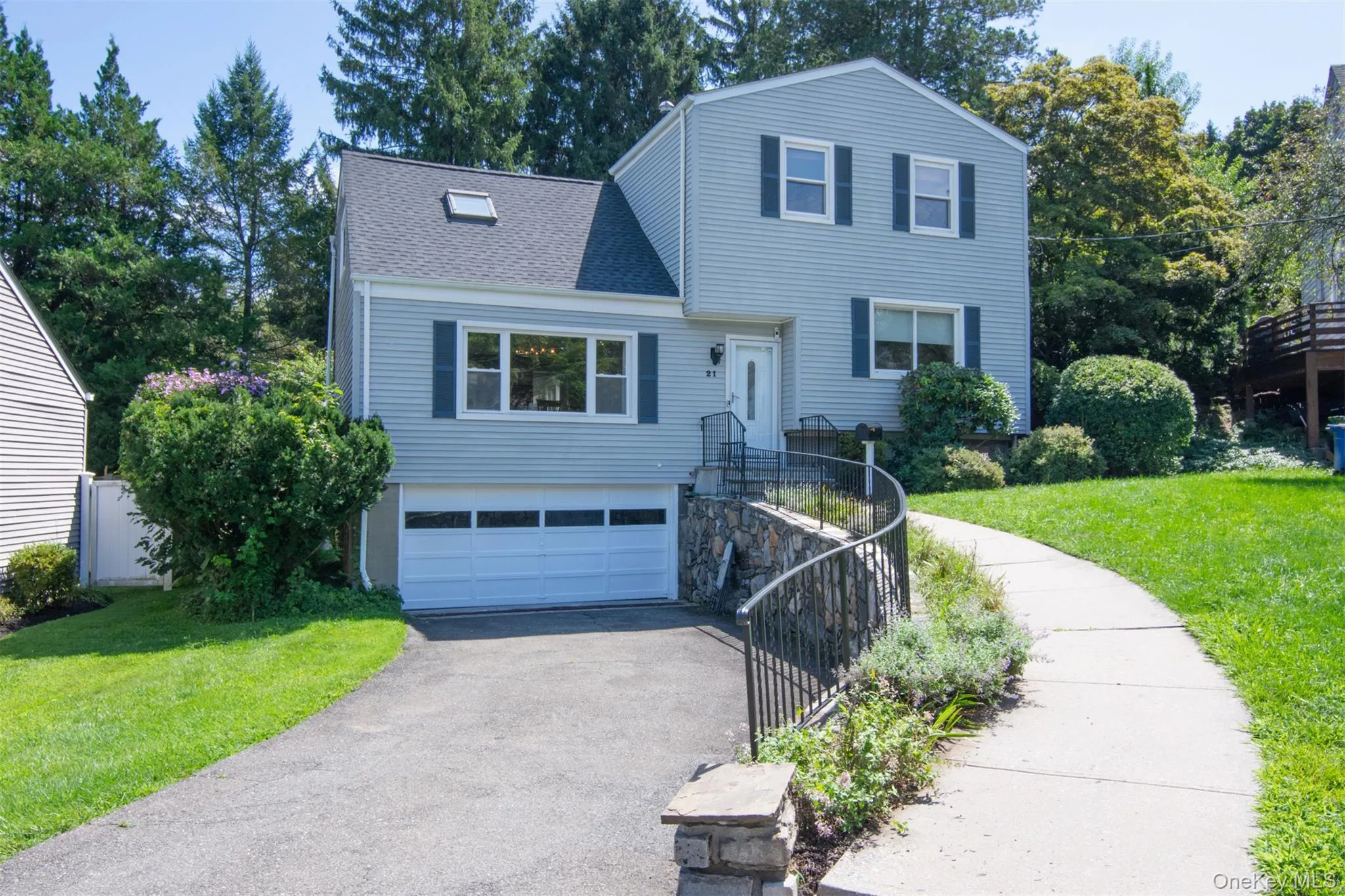 21 Eunice Court, Greenburgh, NY, 5 Bedrooms Bedrooms, 7 Rooms Rooms,3 BathroomsBathrooms,Residential,For Rent,Eunice,0,1039605 21 Eunice Court, Greenburgh, NY, 5 Bedrooms Bedrooms, 7 Rooms Rooms,3 BathroomsBathrooms,Residential,For Rent,Eunice,0,1039605