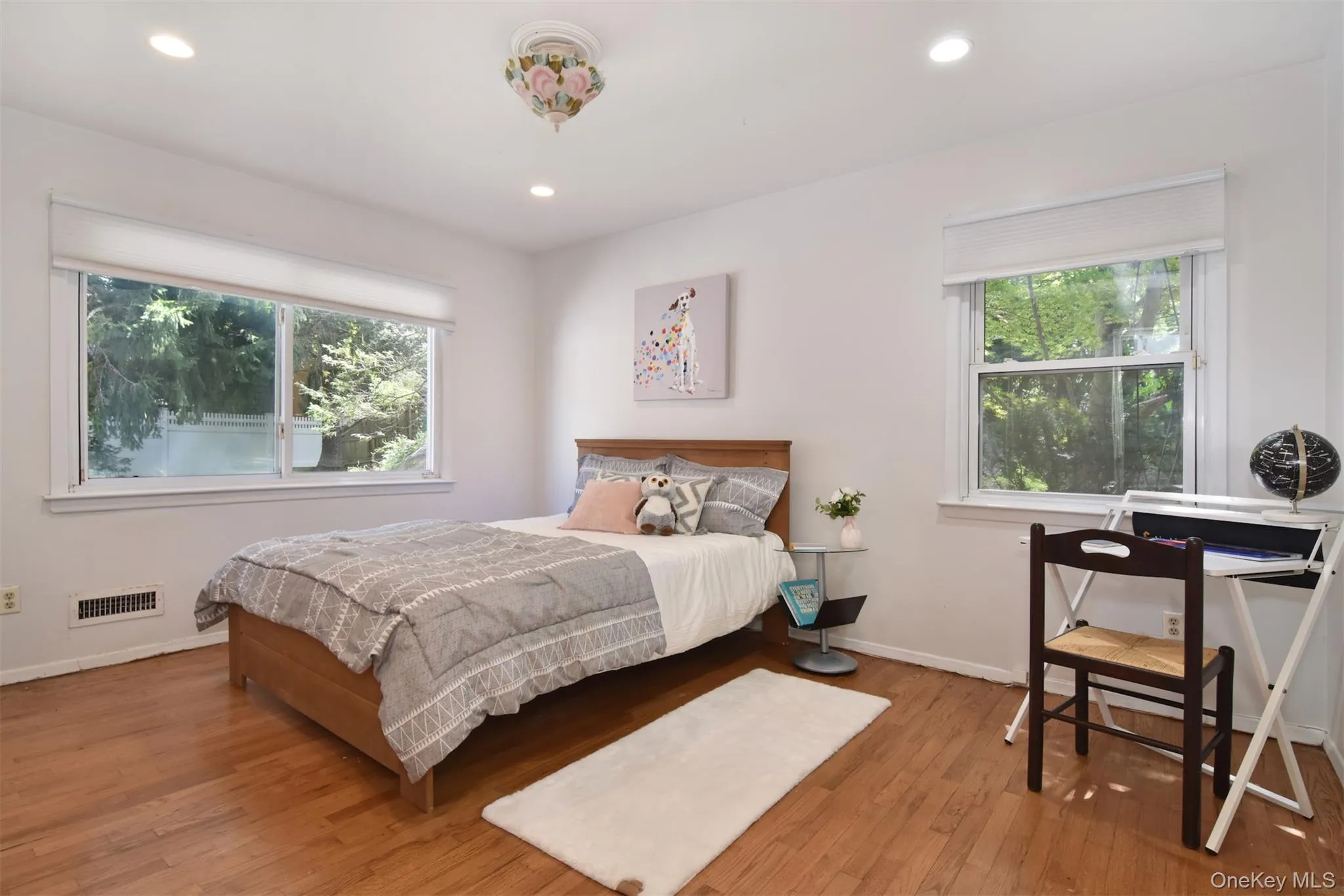 Second bedroom on the first bedroom level Second bedroom on the first bedroom level