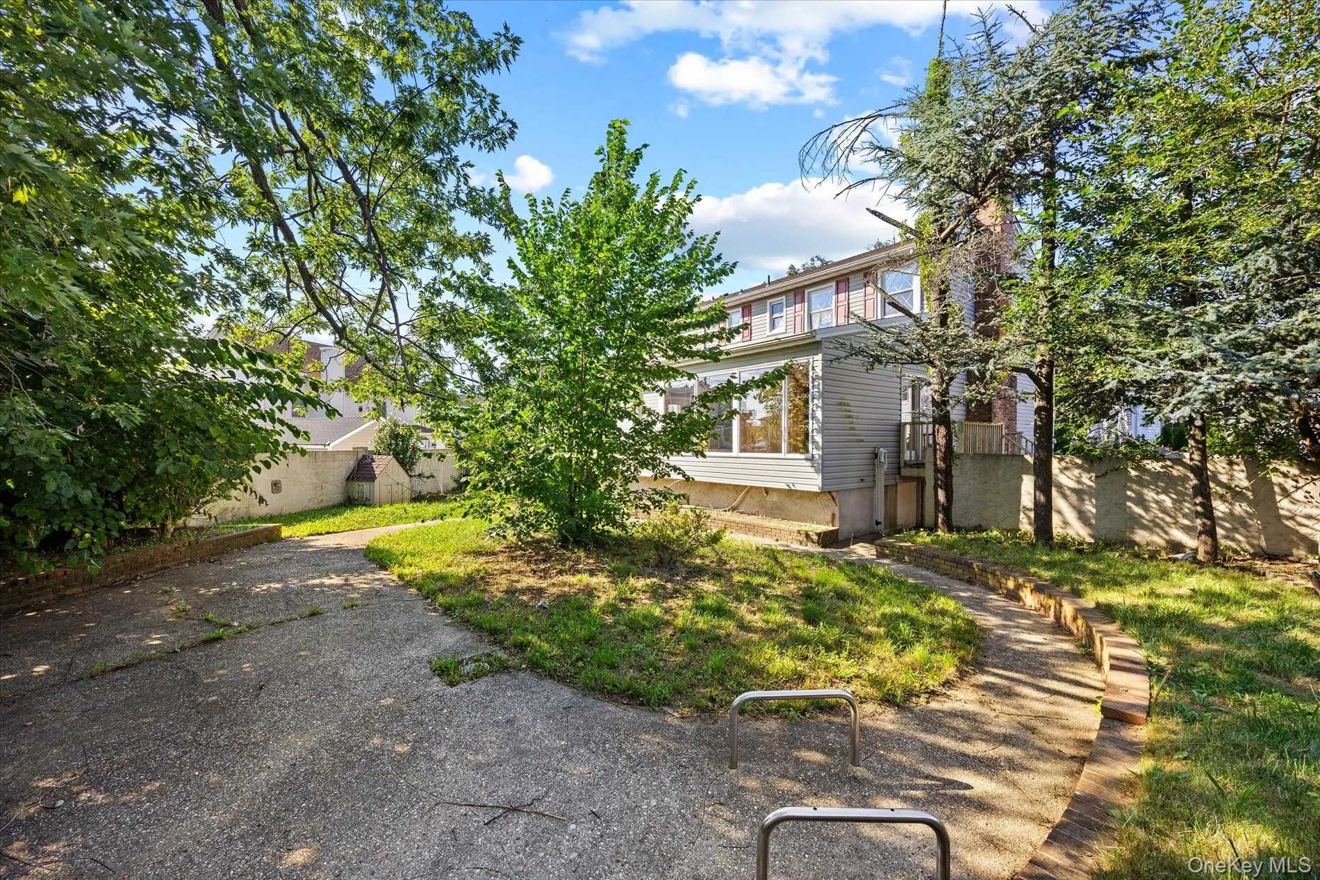 251 Perkins Avenue, Hempstead, NY, 5 Bedrooms Bedrooms, 8 Rooms Rooms,3 BathroomsBathrooms,Residential,For Rent,Perkins,0,1039609 251 Perkins Avenue, Hempstead, NY, 5 Bedrooms Bedrooms, 8 Rooms Rooms,3 BathroomsBathrooms,Residential,For Rent,Perkins,0,1039609