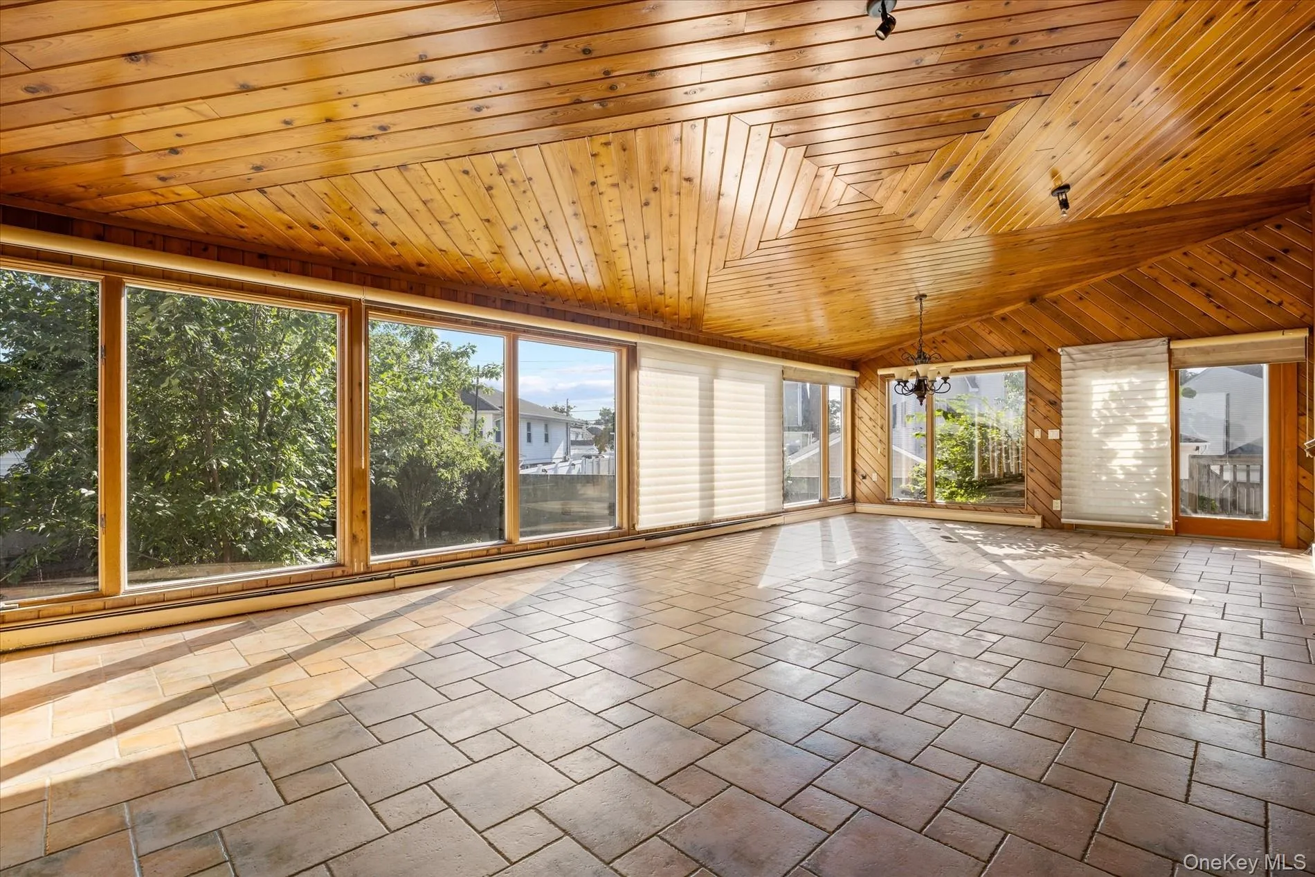 251 Perkins Avenue, Hempstead, NY, 5 Bedrooms Bedrooms, 8 Rooms Rooms,3 BathroomsBathrooms,Residential,For Rent,Perkins,0,1039609 251 Perkins Avenue, Hempstead, NY, 5 Bedrooms Bedrooms, 8 Rooms Rooms,3 BathroomsBathrooms,Residential,For Rent,Perkins,0,1039609