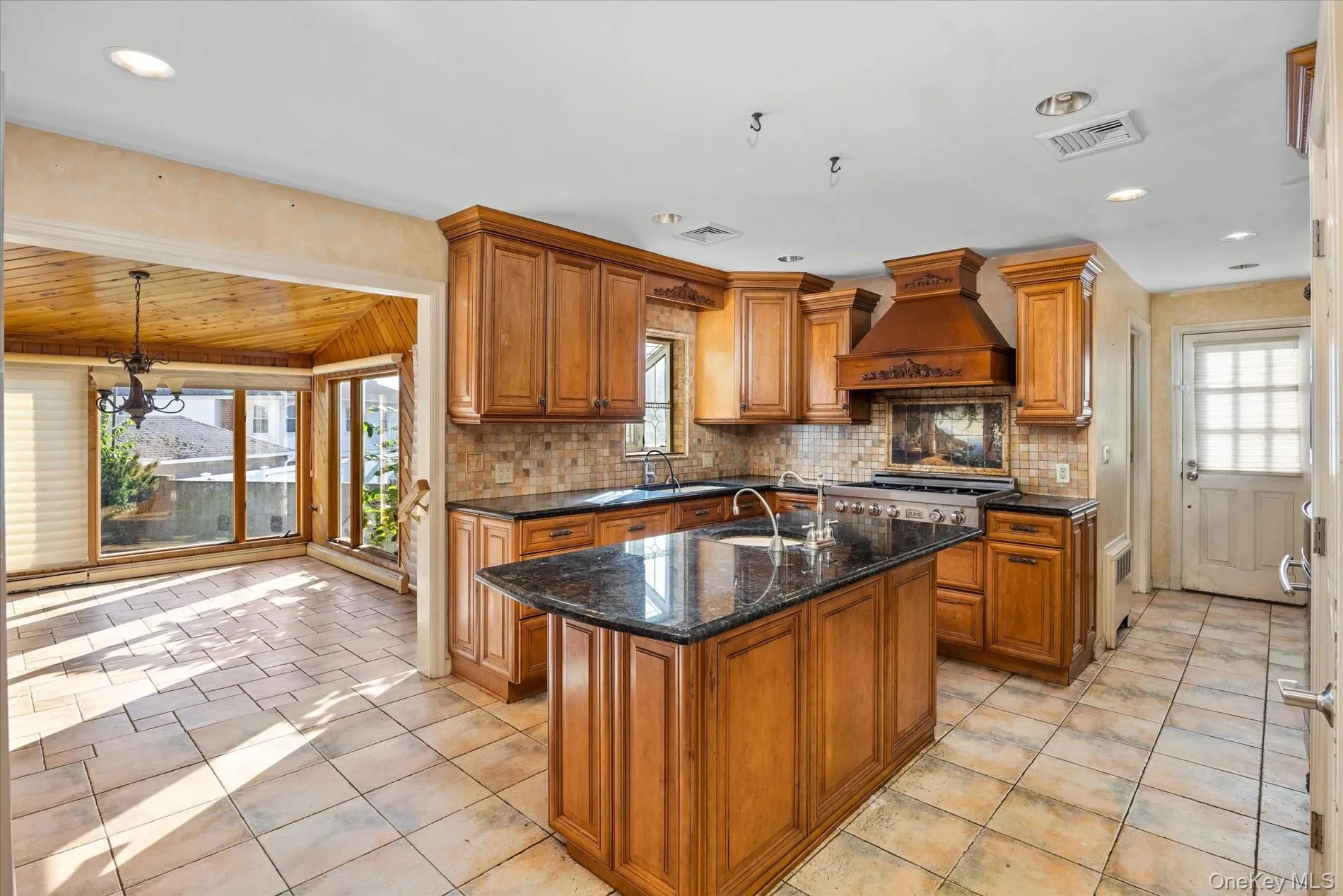 251 Perkins Avenue, Hempstead, NY, 5 Bedrooms Bedrooms, 8 Rooms Rooms,3 BathroomsBathrooms,Residential,For Rent,Perkins,0,1039609 251 Perkins Avenue, Hempstead, NY, 5 Bedrooms Bedrooms, 8 Rooms Rooms,3 BathroomsBathrooms,Residential,For Rent,Perkins,0,1039609