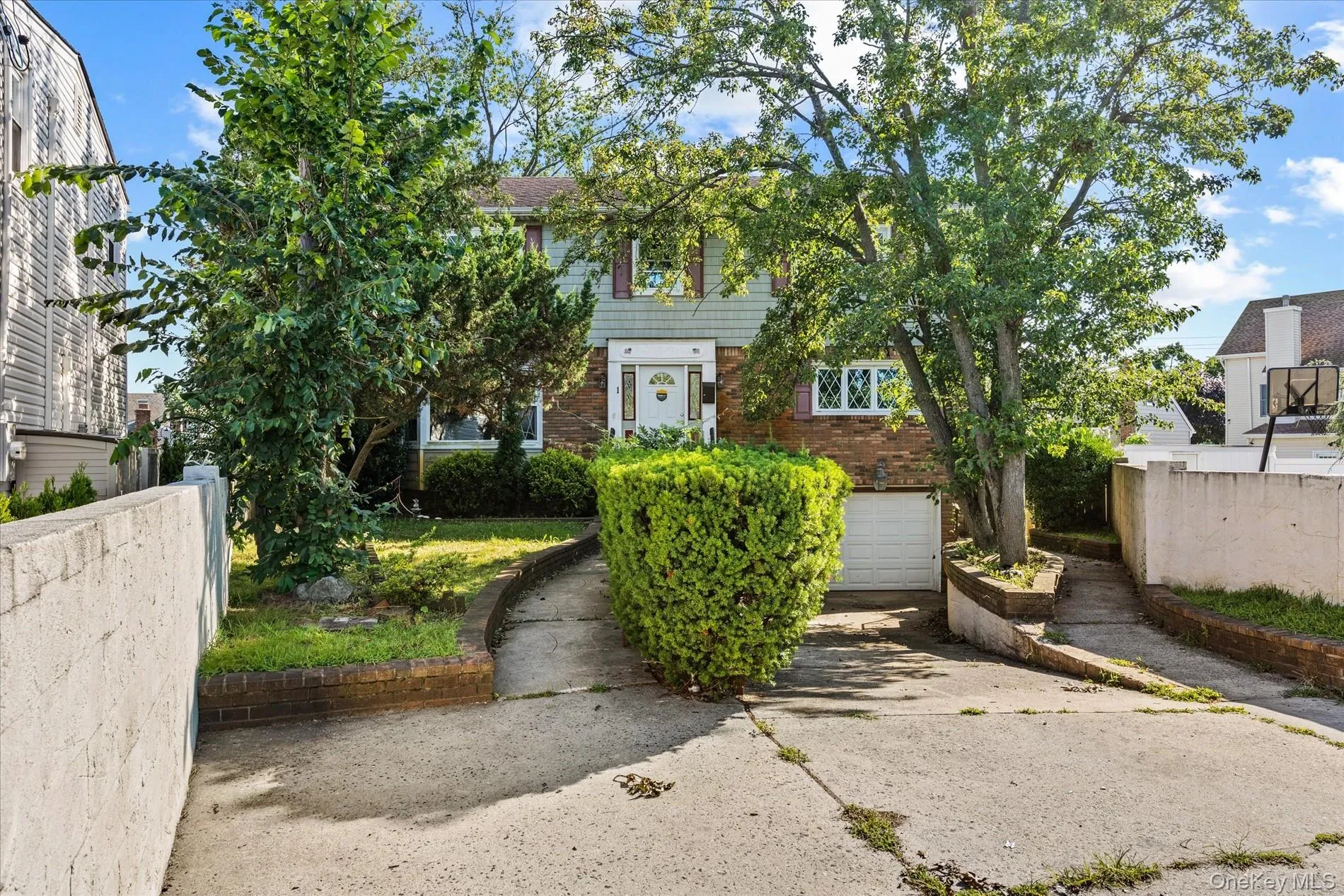 251 Perkins Avenue, Hempstead, NY, 5 Bedrooms Bedrooms, 8 Rooms Rooms,3 BathroomsBathrooms,Residential,For Rent,Perkins,0,1039609 251 Perkins Avenue, Hempstead, NY, 5 Bedrooms Bedrooms, 8 Rooms Rooms,3 BathroomsBathrooms,Residential,For Rent,Perkins,0,1039609