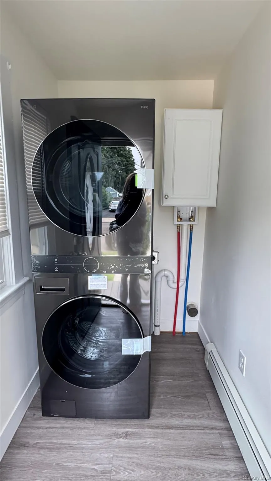 8 Colt Avenue, Babylon, NY, 1 Bedroom Bedrooms, 3 Rooms Rooms,1 BathroomBathrooms,Residential Lease,For Rent,Colt,0,1039613 8 Colt Avenue, Babylon, NY, 1 Bedroom Bedrooms, 3 Rooms Rooms,1 BathroomBathrooms,Residential Lease,For Rent,Colt,0,1039613