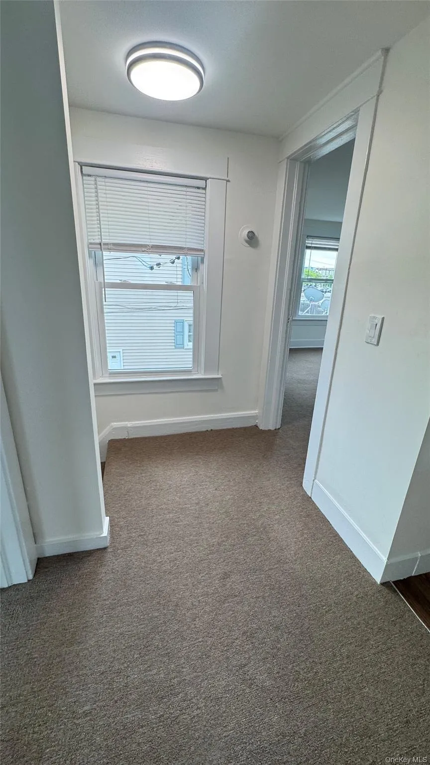 8 Colt Avenue, Babylon, NY, 1 Bedroom Bedrooms, 3 Rooms Rooms,1 BathroomBathrooms,Residential Lease,For Rent,Colt,0,1039613 8 Colt Avenue, Babylon, NY, 1 Bedroom Bedrooms, 3 Rooms Rooms,1 BathroomBathrooms,Residential Lease,For Rent,Colt,0,1039613