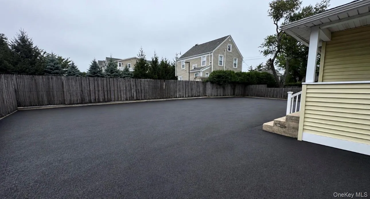 8 Colt Avenue, Babylon, NY, 1 Bedroom Bedrooms, 3 Rooms Rooms,1 BathroomBathrooms,Residential Lease,For Rent,Colt,0,1039613 8 Colt Avenue, Babylon, NY, 1 Bedroom Bedrooms, 3 Rooms Rooms,1 BathroomBathrooms,Residential Lease,For Rent,Colt,0,1039613