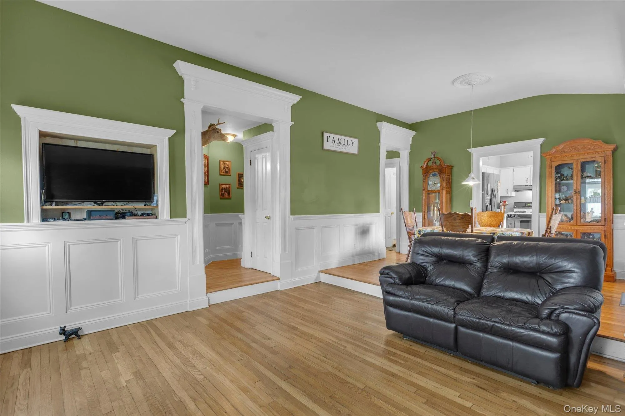 81 Lenore Lane, Brookhaven, NY, 3 Bedrooms Bedrooms, 6 Rooms Rooms,1 BathroomBathrooms,Residential,For Rent,Lenore,0,1039618 81 Lenore Lane, Brookhaven, NY, 3 Bedrooms Bedrooms, 6 Rooms Rooms,1 BathroomBathrooms,Residential,For Rent,Lenore,0,1039618