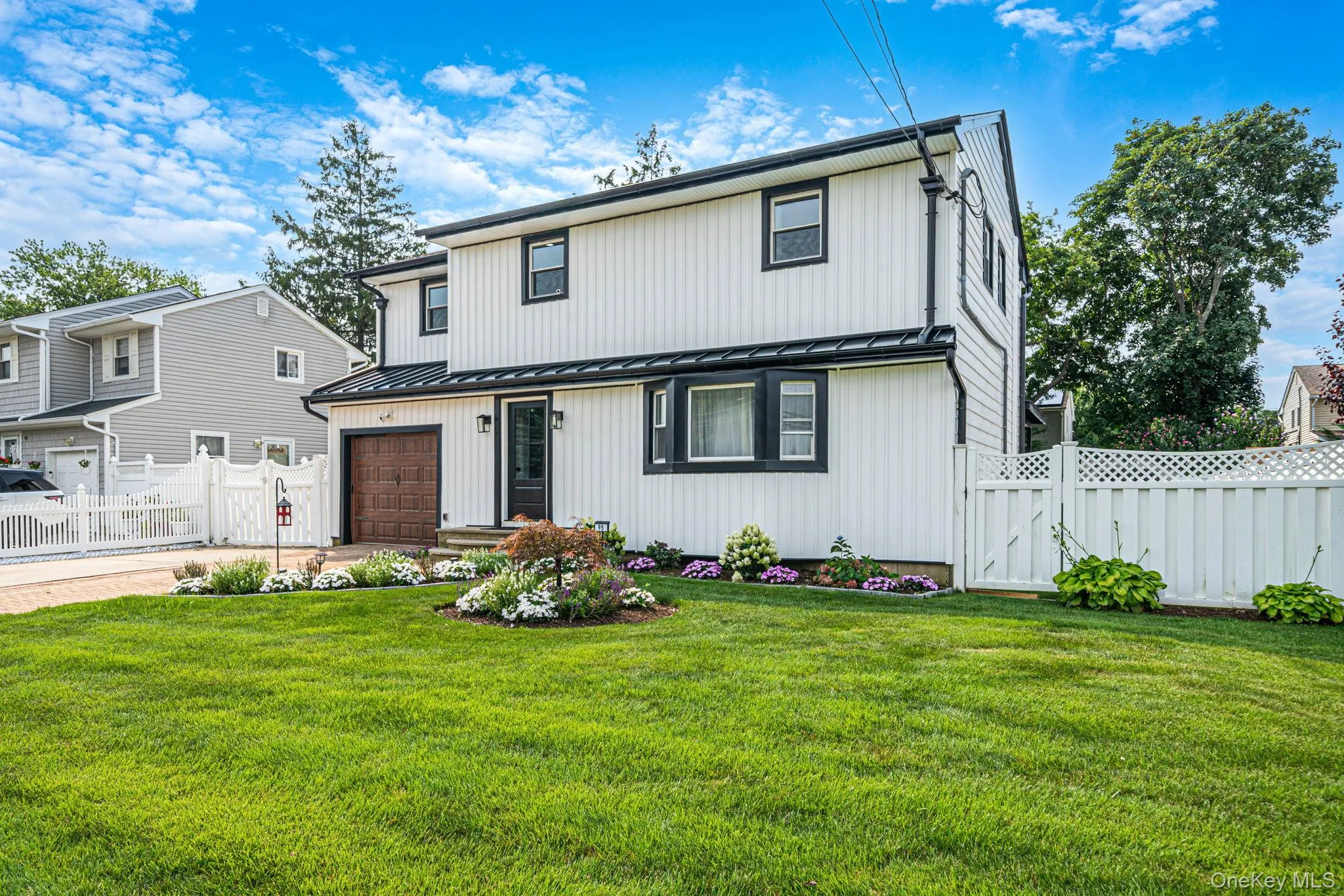 95 Colonial Drive, Oyster Bay, NY, 4 Bedrooms Bedrooms, 6 Rooms Rooms,2 BathroomsBathrooms,Residential,For Rent,Colonial,0,1039621 95 Colonial Drive, Oyster Bay, NY, 4 Bedrooms Bedrooms, 6 Rooms Rooms,2 BathroomsBathrooms,Residential,For Rent,Colonial,0,1039621
