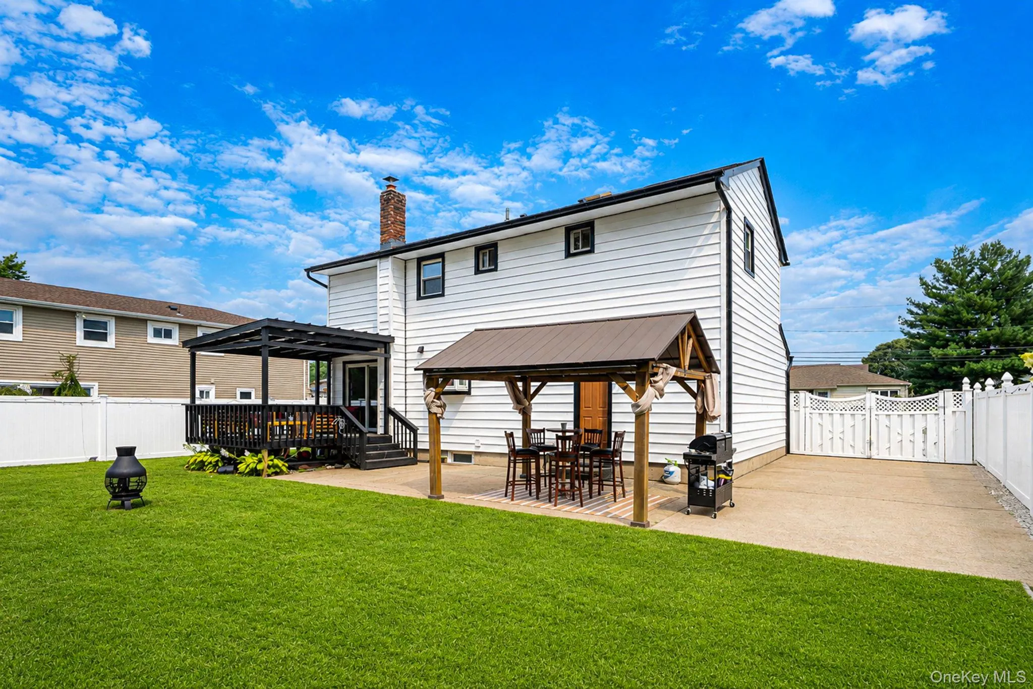 95 Colonial Drive, Oyster Bay, NY, 4 Bedrooms Bedrooms, 6 Rooms Rooms,2 BathroomsBathrooms,Residential,For Rent,Colonial,0,1039621 95 Colonial Drive, Oyster Bay, NY, 4 Bedrooms Bedrooms, 6 Rooms Rooms,2 BathroomsBathrooms,Residential,For Rent,Colonial,0,1039621