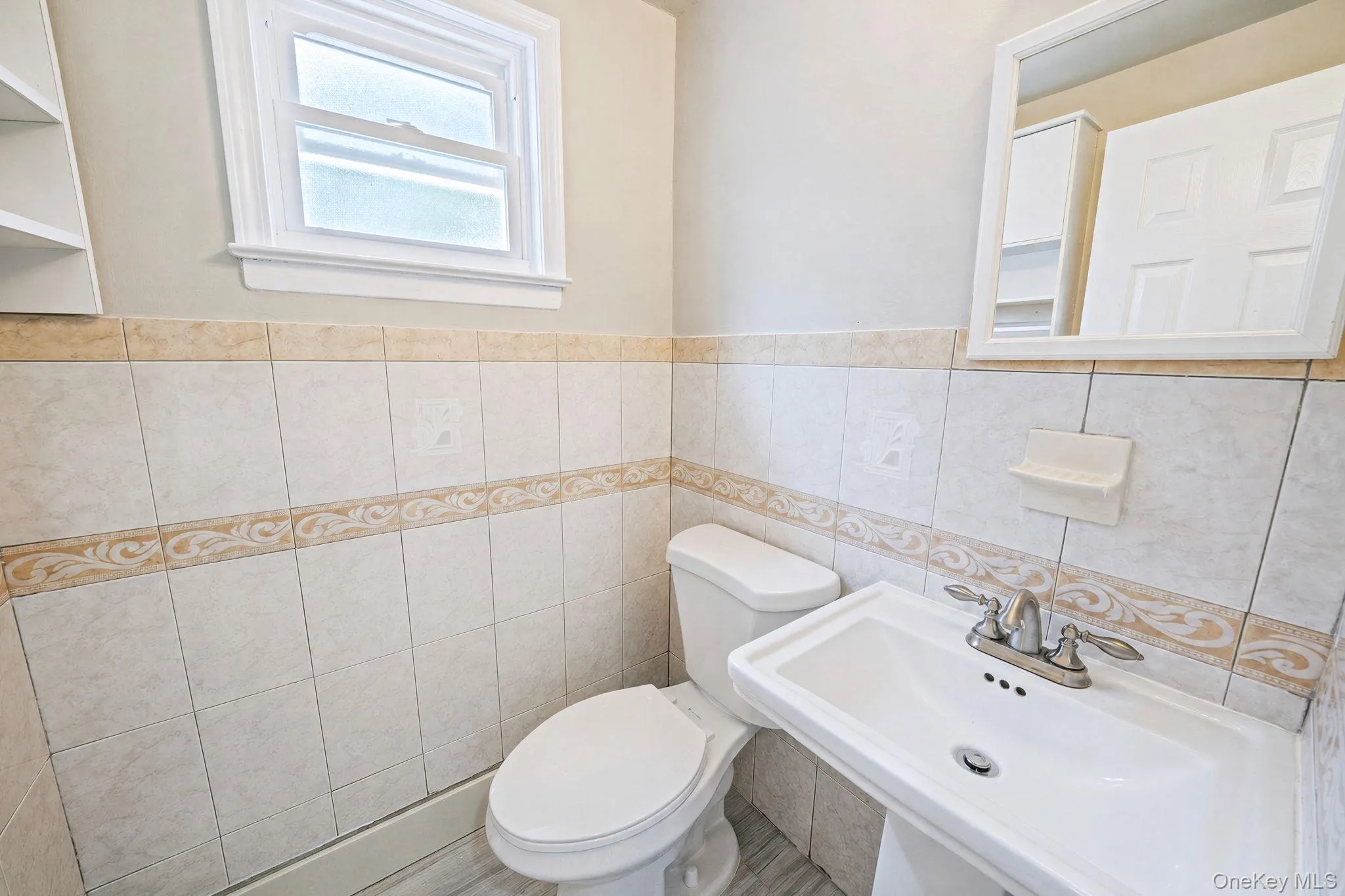 Main Floor Half Bath Main Floor Half Bath