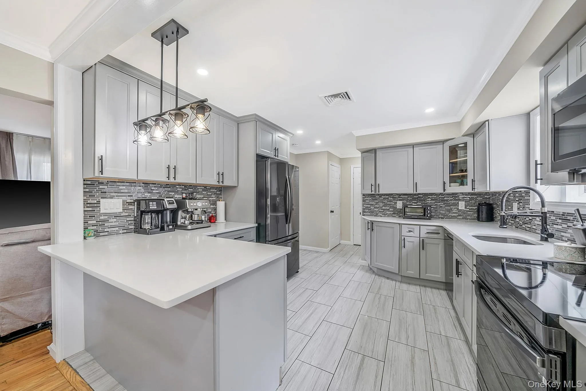 95 Colonial Drive, Oyster Bay, NY, 4 Bedrooms Bedrooms, 6 Rooms Rooms,2 BathroomsBathrooms,Residential,For Rent,Colonial,0,1039621 95 Colonial Drive, Oyster Bay, NY, 4 Bedrooms Bedrooms, 6 Rooms Rooms,2 BathroomsBathrooms,Residential,For Rent,Colonial,0,1039621