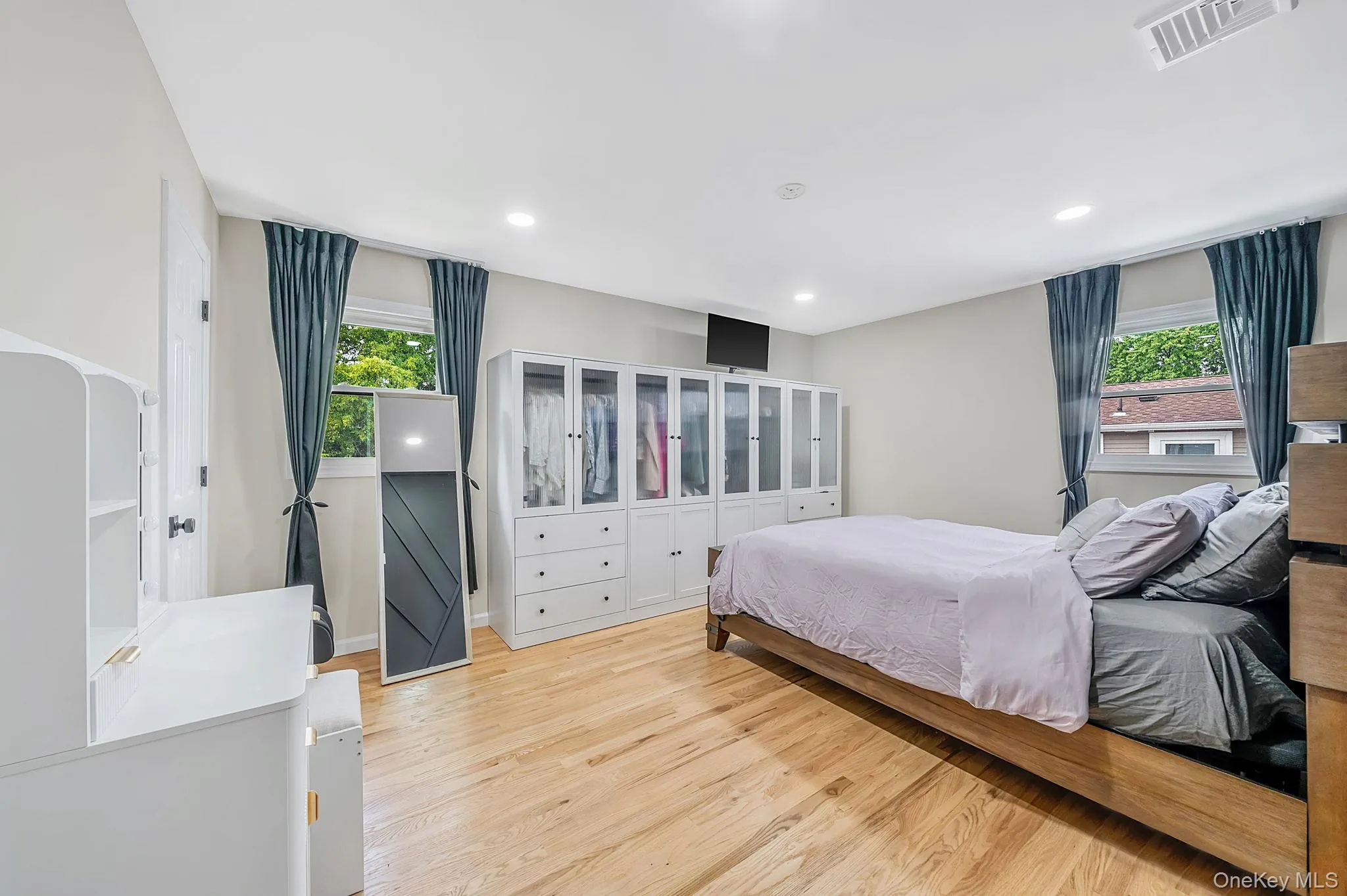 Primary En-Suite Primary En-Suite