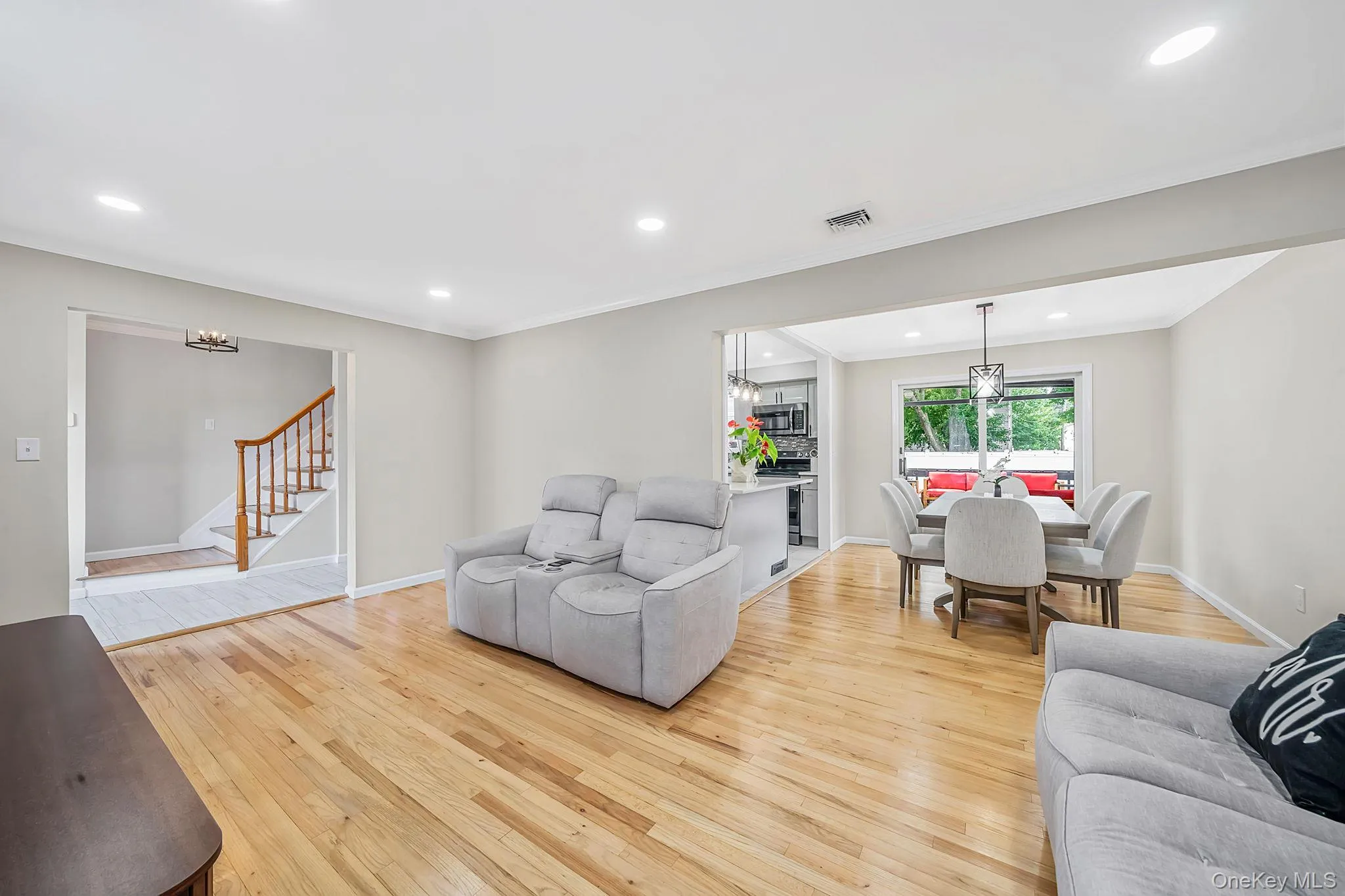 95 Colonial Drive, Oyster Bay, NY, 4 Bedrooms Bedrooms, 6 Rooms Rooms,2 BathroomsBathrooms,Residential,For Rent,Colonial,0,1039621 95 Colonial Drive, Oyster Bay, NY, 4 Bedrooms Bedrooms, 6 Rooms Rooms,2 BathroomsBathrooms,Residential,For Rent,Colonial,0,1039621