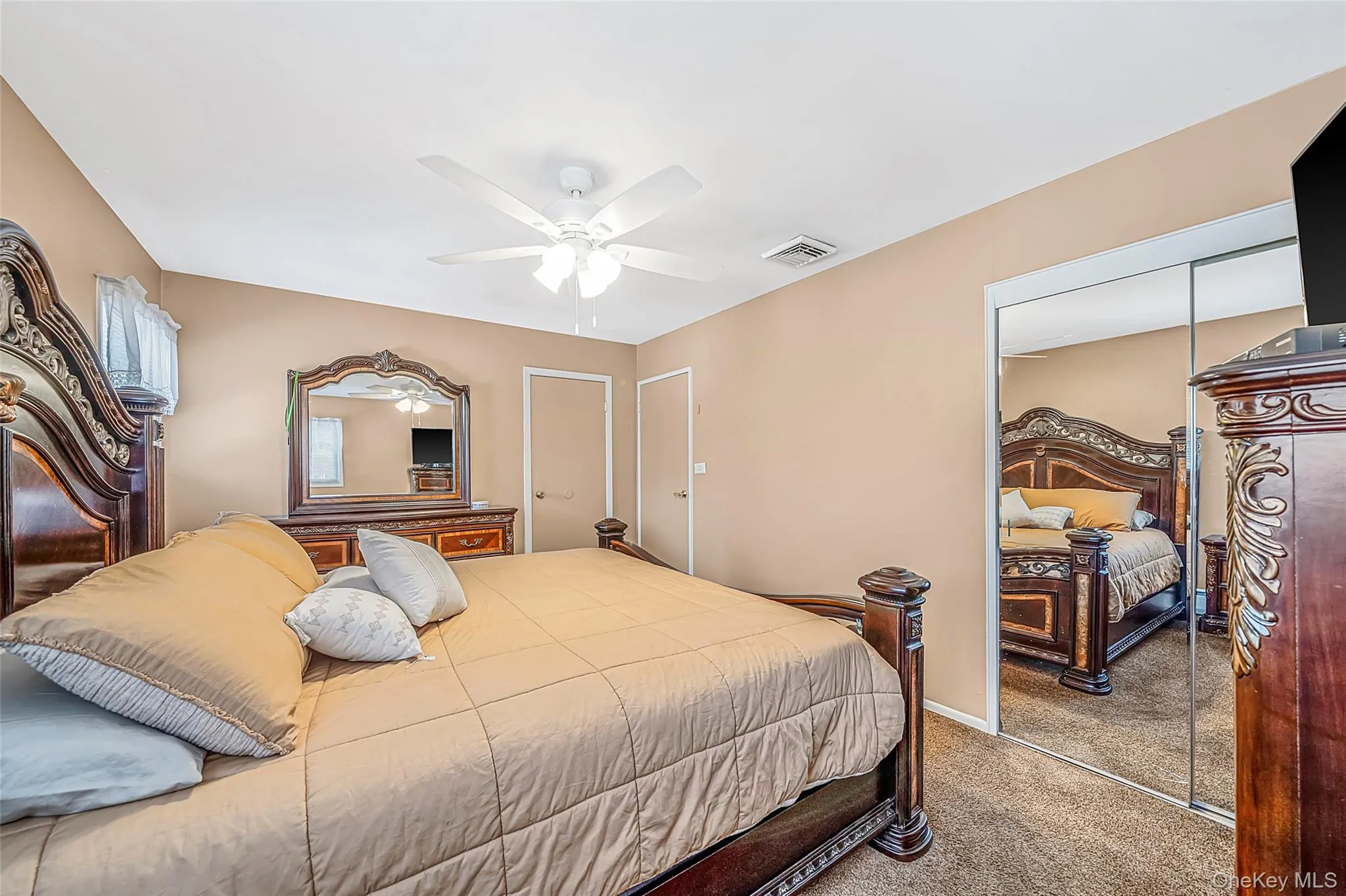 41 Orchard Street, Oyster Bay, NY, 4 Bedrooms Bedrooms, 8 Rooms Rooms,1 BathroomBathrooms,Residential,For Rent,Orchard,0,1039624 41 Orchard Street, Oyster Bay, NY, 4 Bedrooms Bedrooms, 8 Rooms Rooms,1 BathroomBathrooms,Residential,For Rent,Orchard,0,1039624