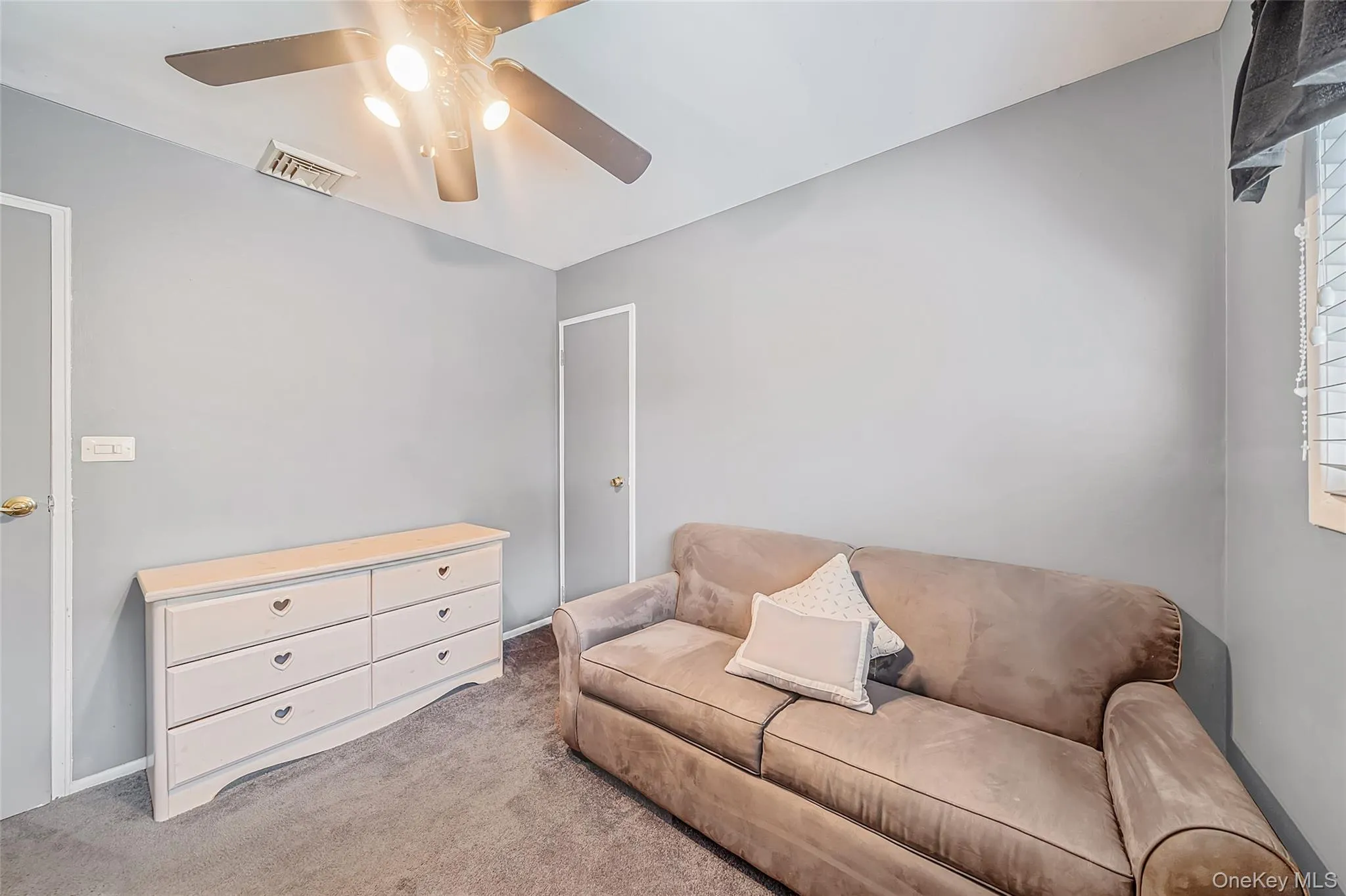 41 Orchard Street, Oyster Bay, NY, 4 Bedrooms Bedrooms, 8 Rooms Rooms,1 BathroomBathrooms,Residential,For Rent,Orchard,0,1039624 41 Orchard Street, Oyster Bay, NY, 4 Bedrooms Bedrooms, 8 Rooms Rooms,1 BathroomBathrooms,Residential,For Rent,Orchard,0,1039624