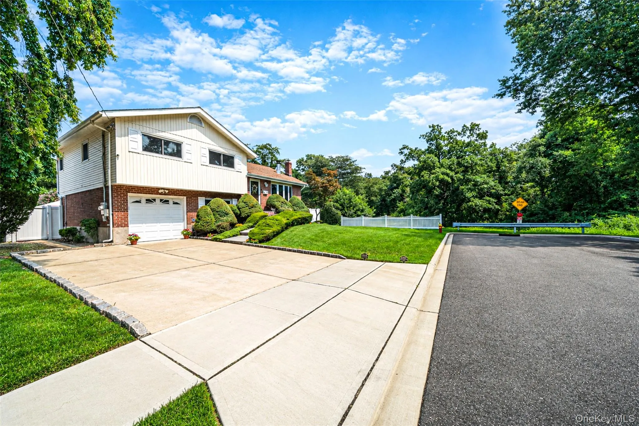 41 Orchard Street, Oyster Bay, NY, 4 Bedrooms Bedrooms, 8 Rooms Rooms,1 BathroomBathrooms,Residential,For Rent,Orchard,0,1039624 41 Orchard Street, Oyster Bay, NY, 4 Bedrooms Bedrooms, 8 Rooms Rooms,1 BathroomBathrooms,Residential,For Rent,Orchard,0,1039624